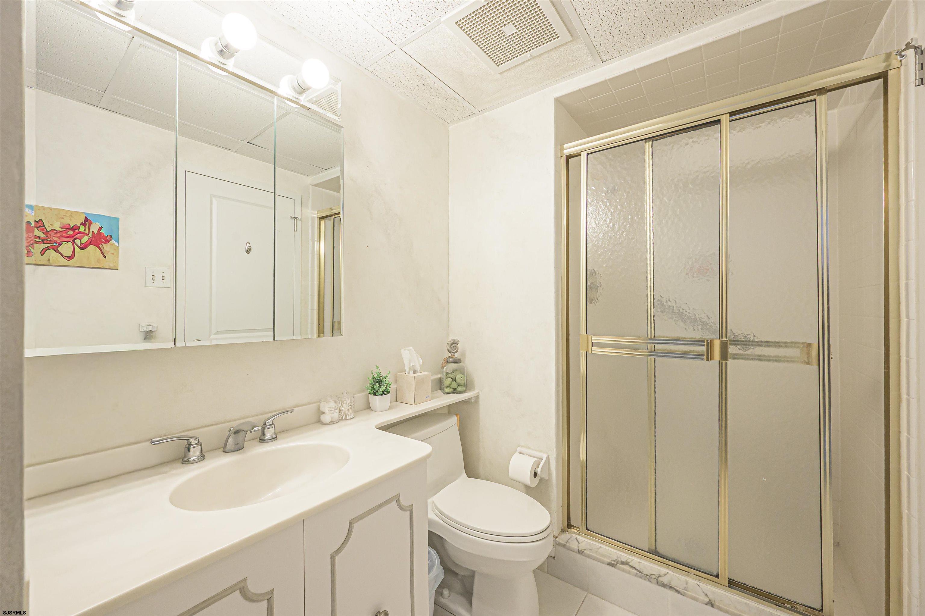 100 S Berkley Square Unit: 15F