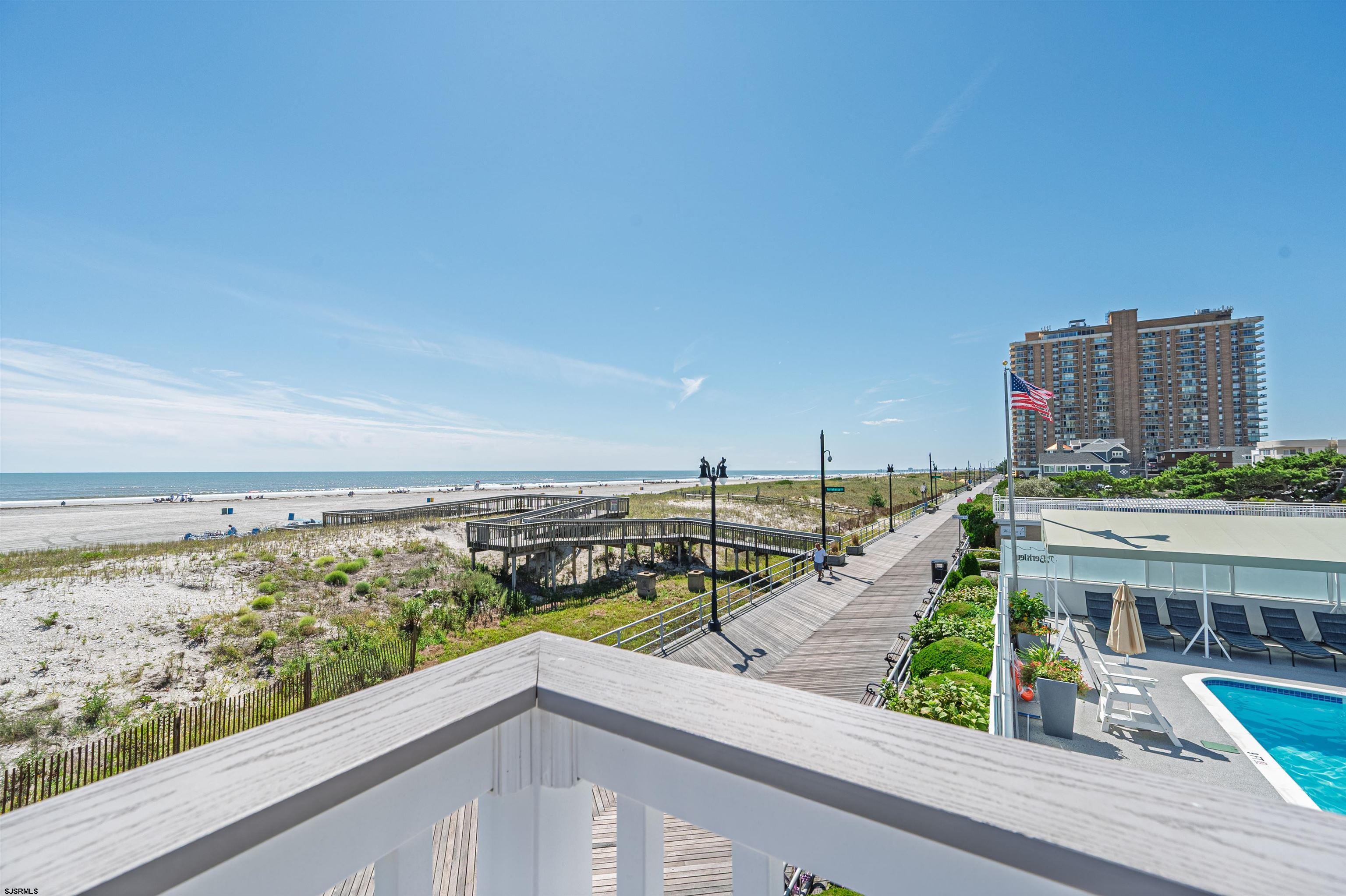 100 S Berkley Square Unit: 15F