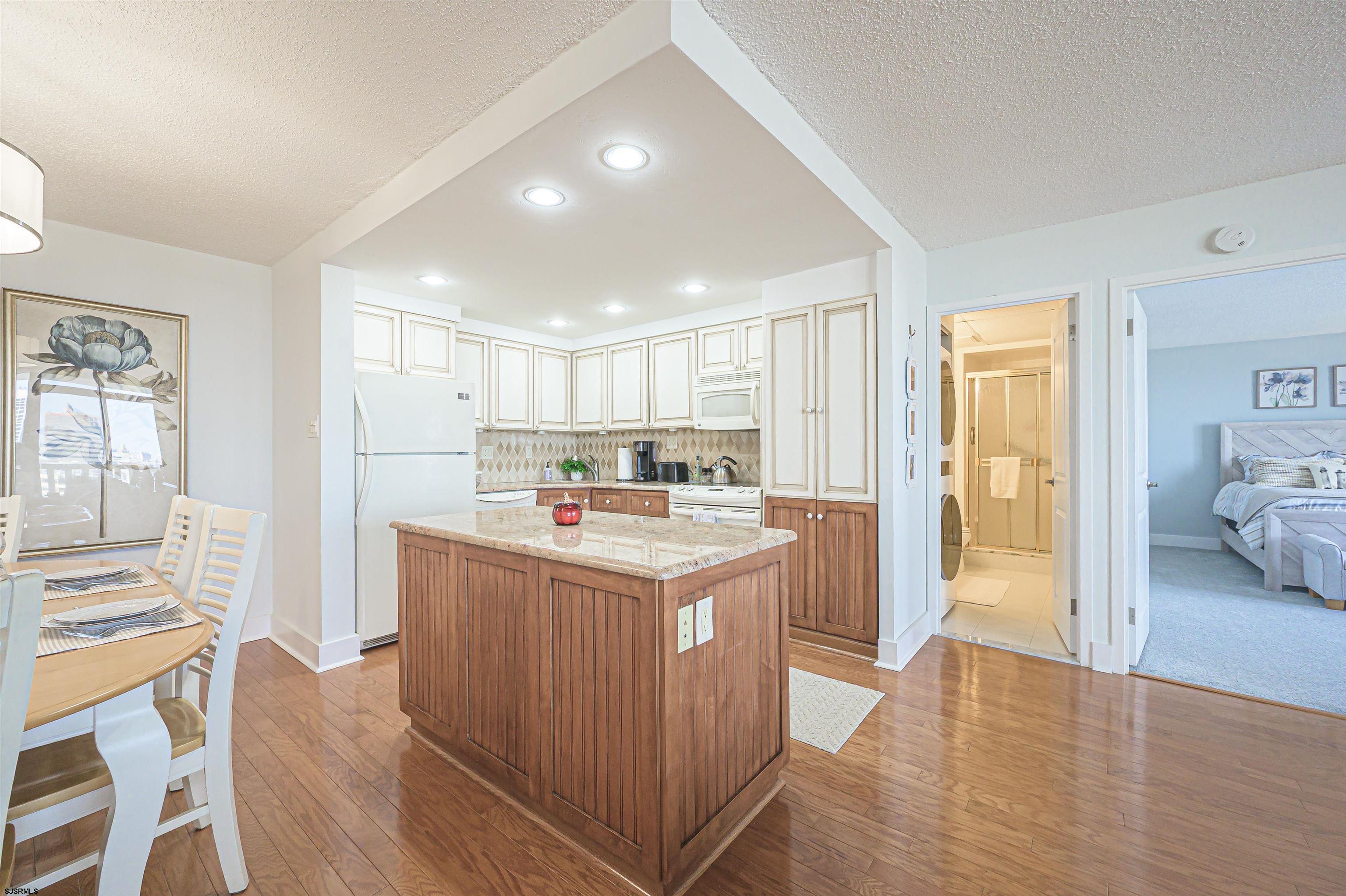 100 S Berkley Square Unit: 15F