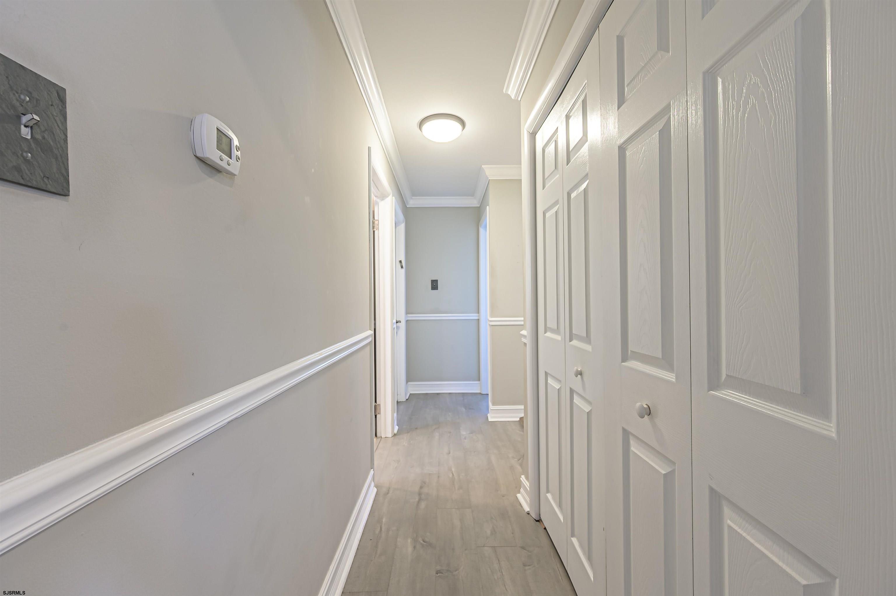 17 E Colmar Circle