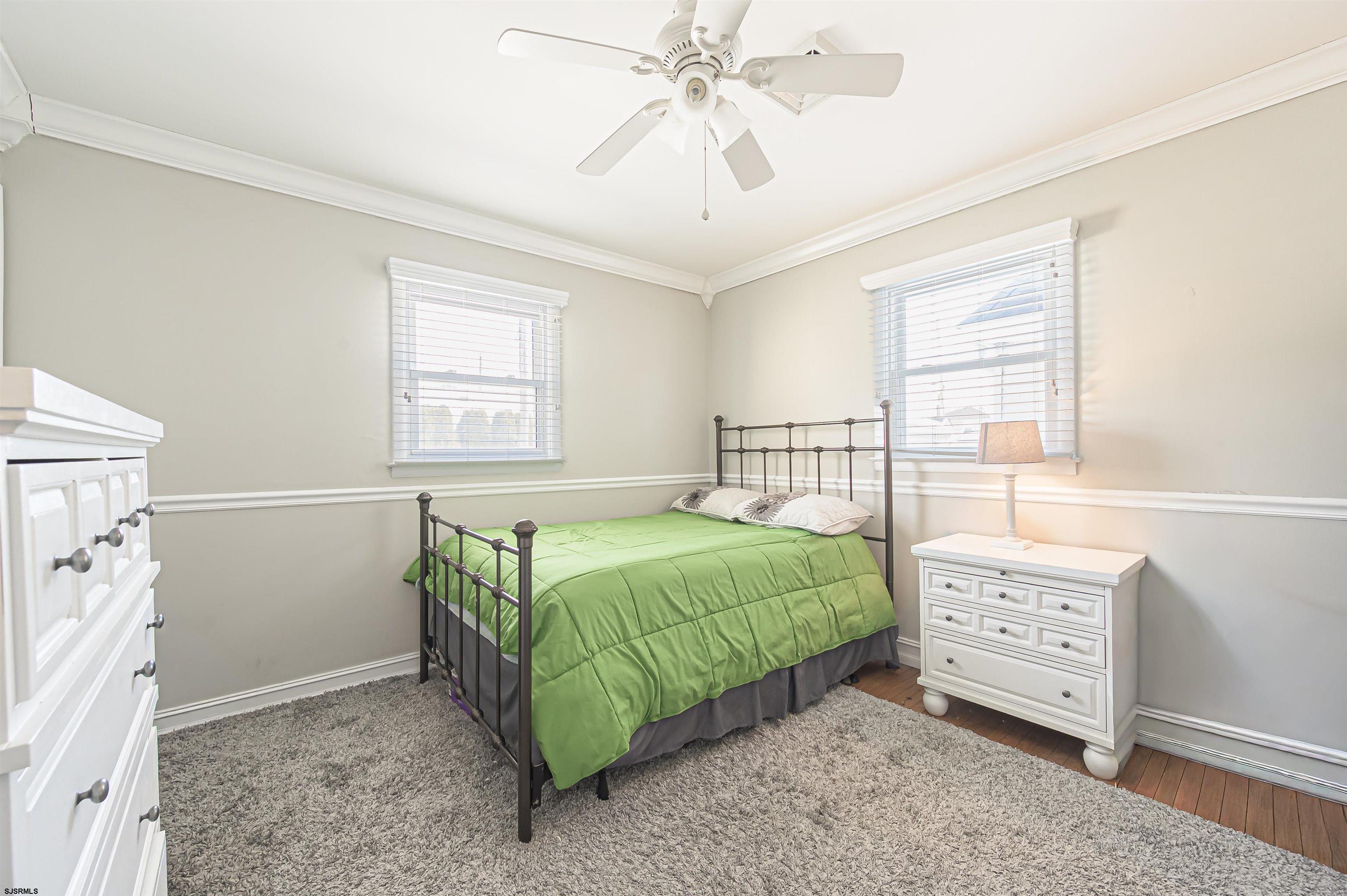 17 E Colmar Circle