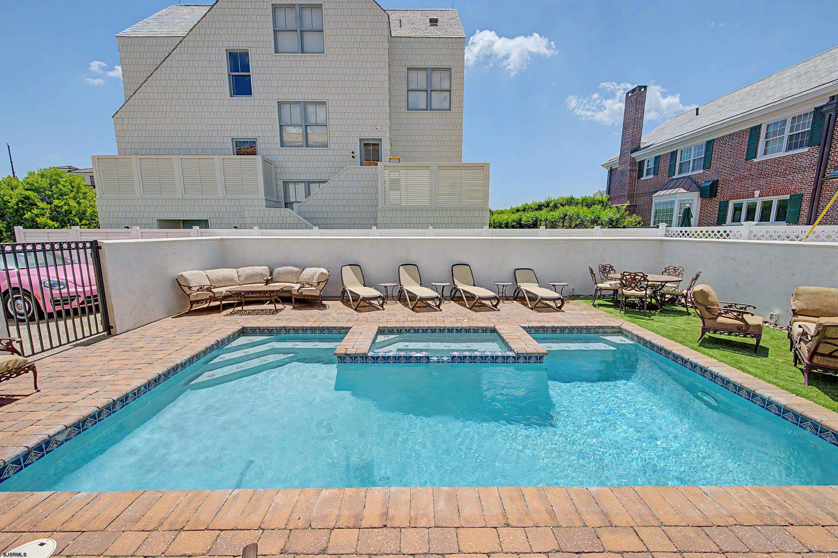 112 S Rumson Ave