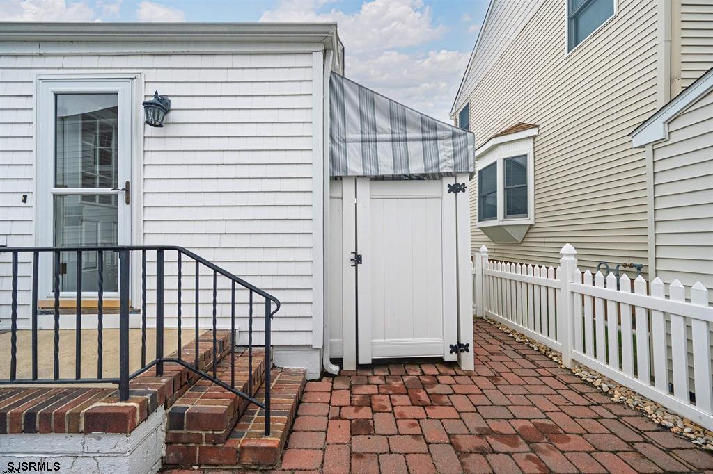 112 N Argyle Ave Ave