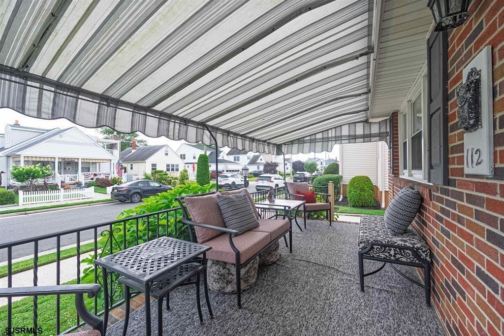112 N Argyle Ave Ave