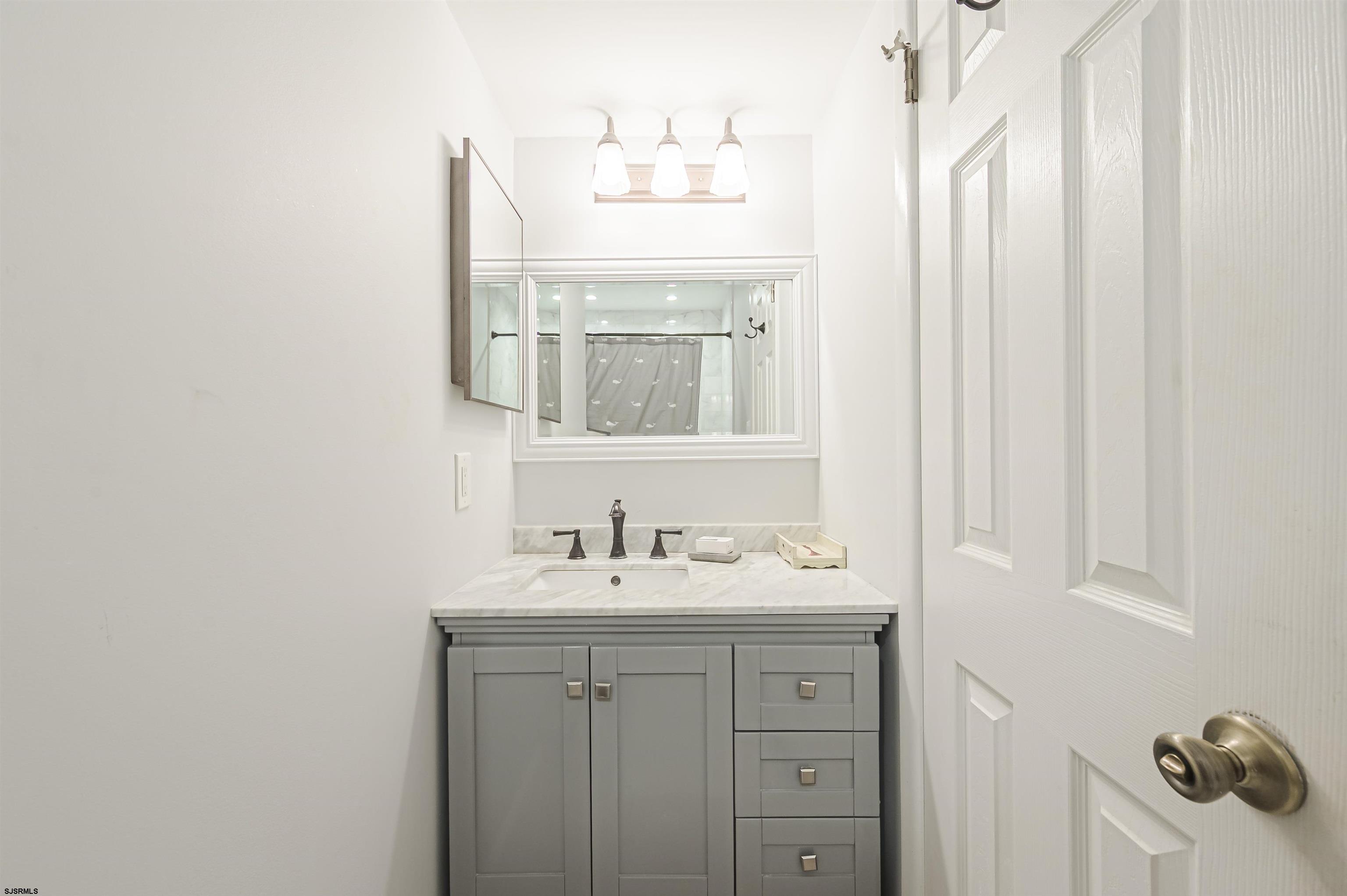 211 Harbour Cove Unit: 5211