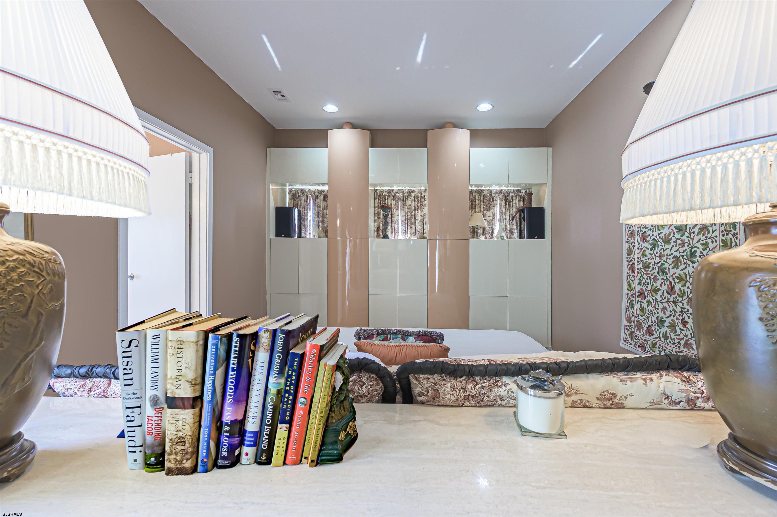 7701 Atlantic Ave Unit: 21