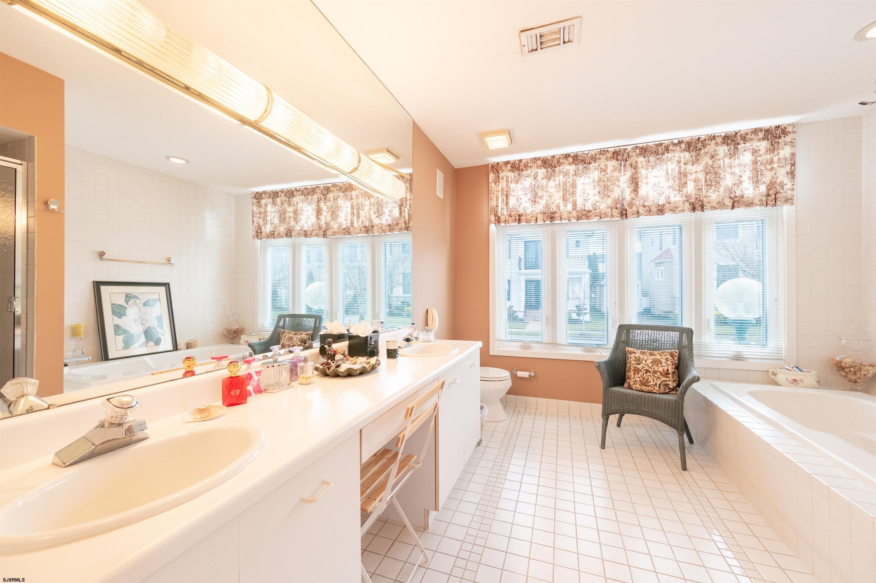 7701 Atlantic Ave Unit: 21