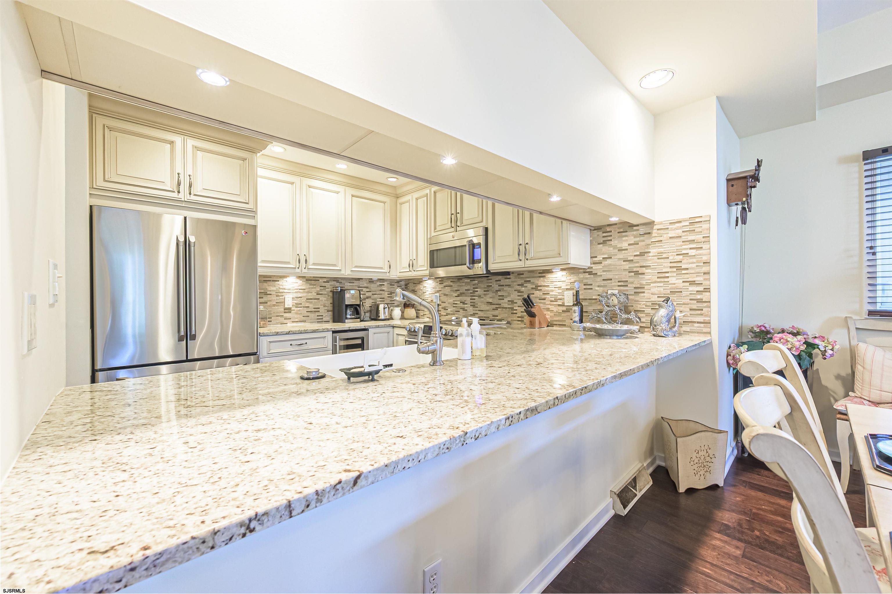 7701 Atlantic Ave Unit: 21