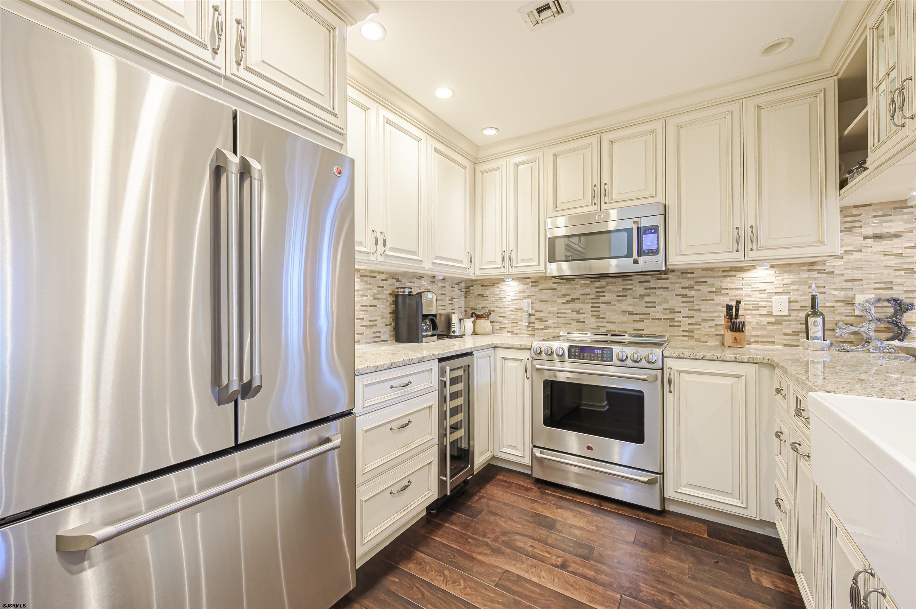 7701 Atlantic Ave Unit: 21