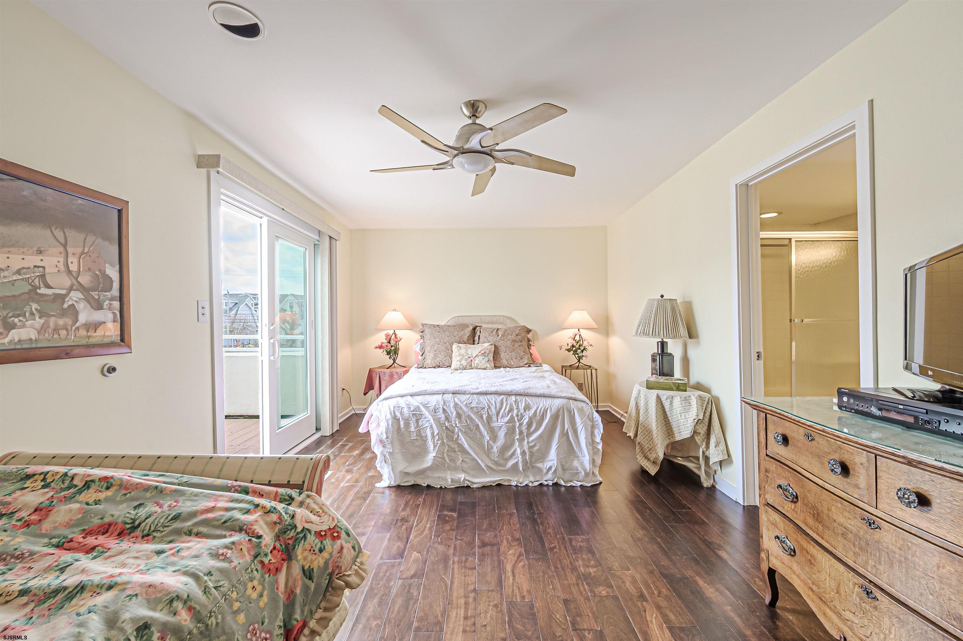 7701 Atlantic Ave Unit: 21