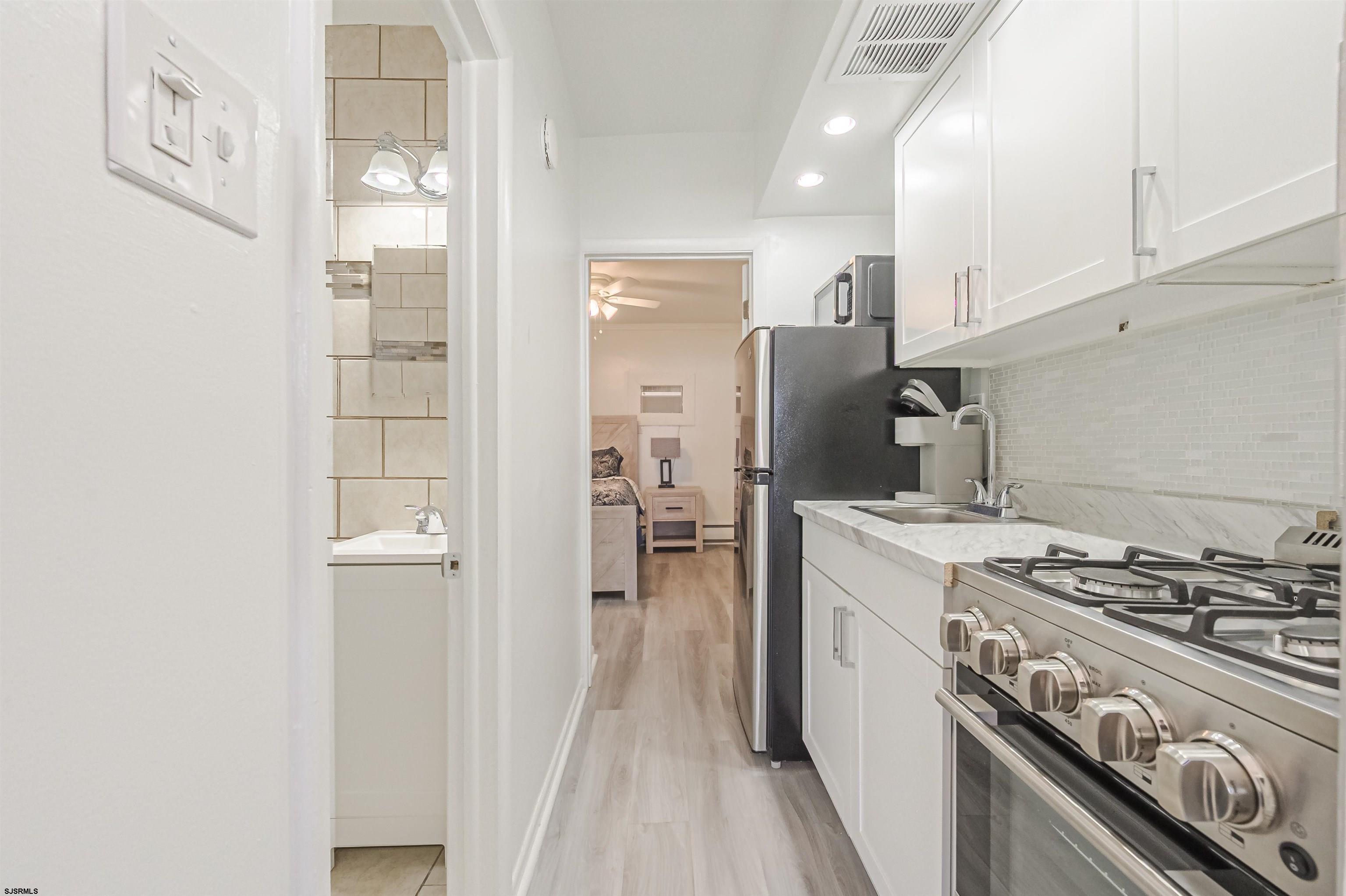 9500 Amherst Ave Unit: B5