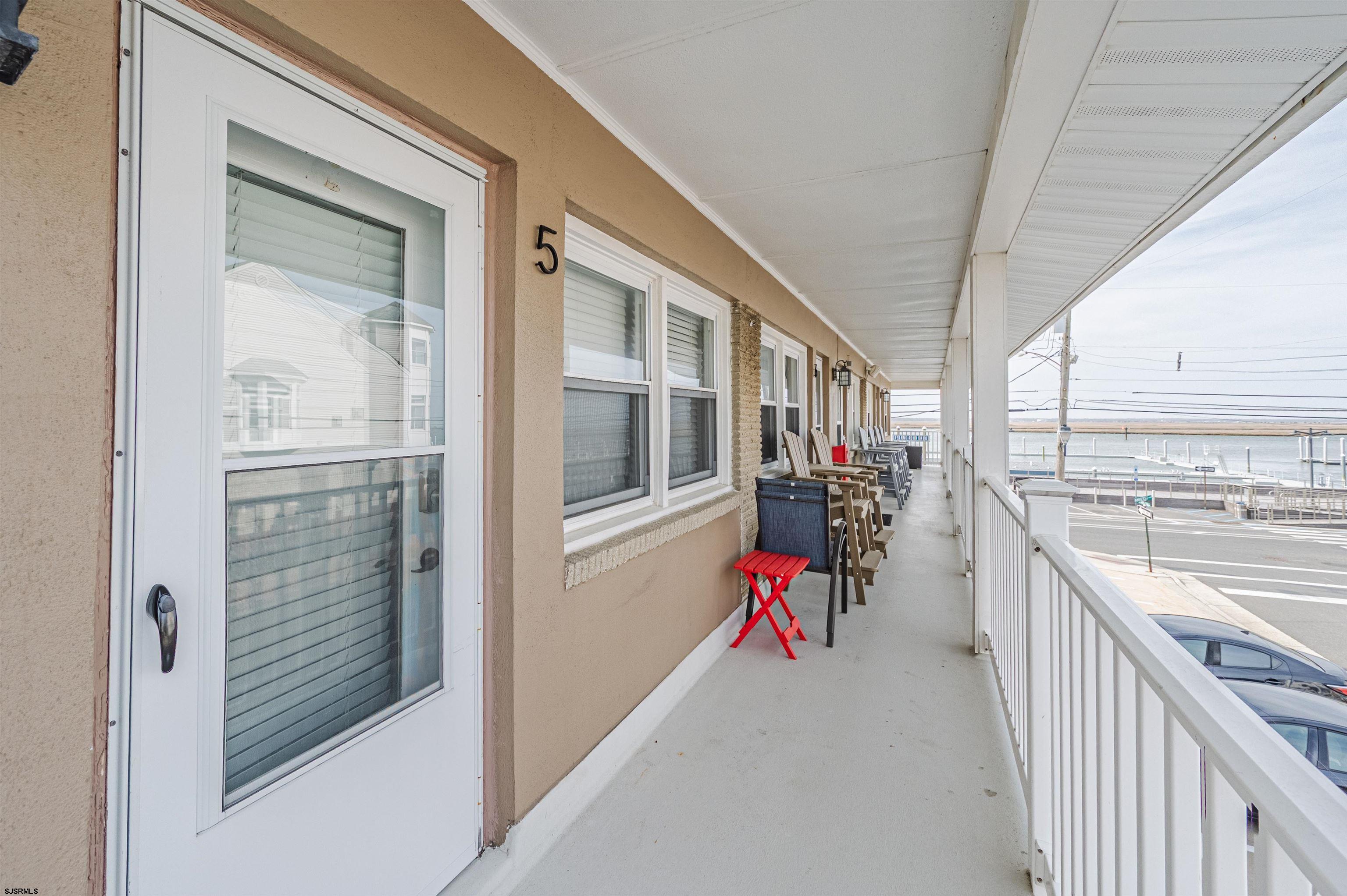 9500 Amherst Ave Unit: B5