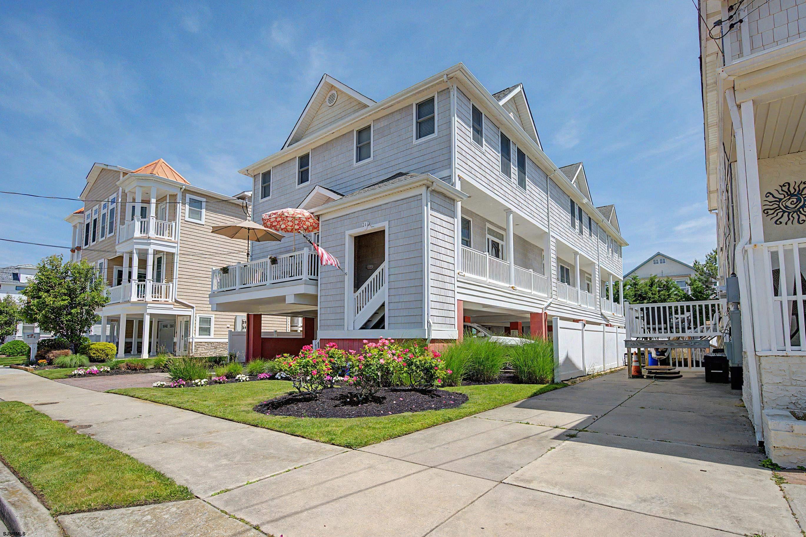 111 N Madison Unit: 2