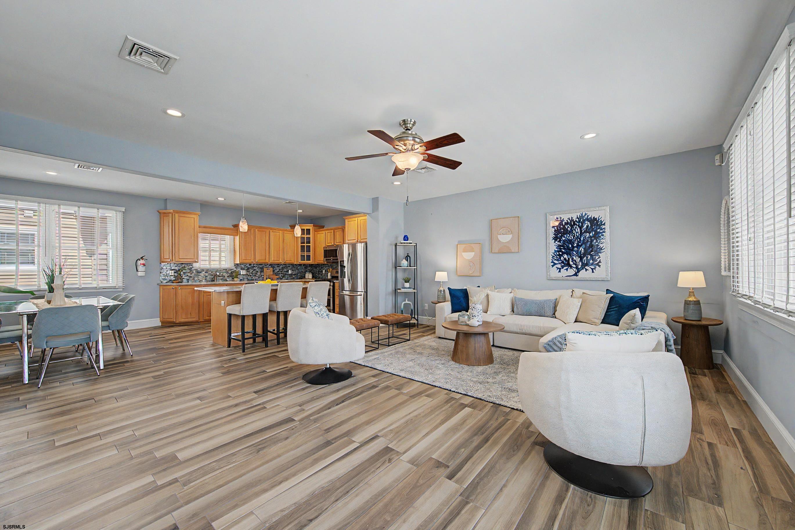 111 N Madison Unit: 2