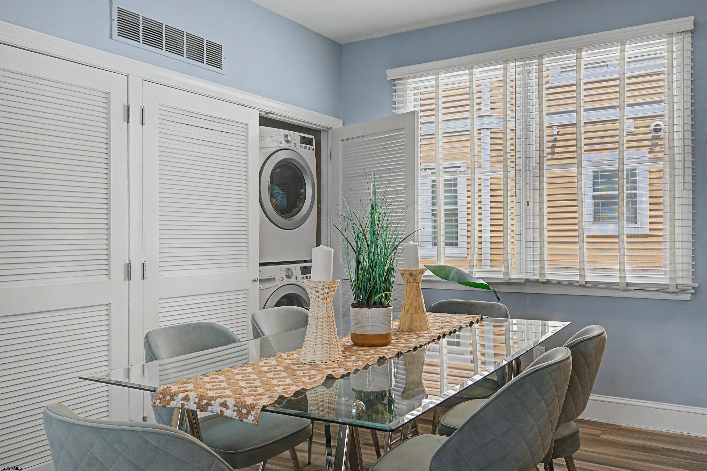 111 N Madison Unit: 2