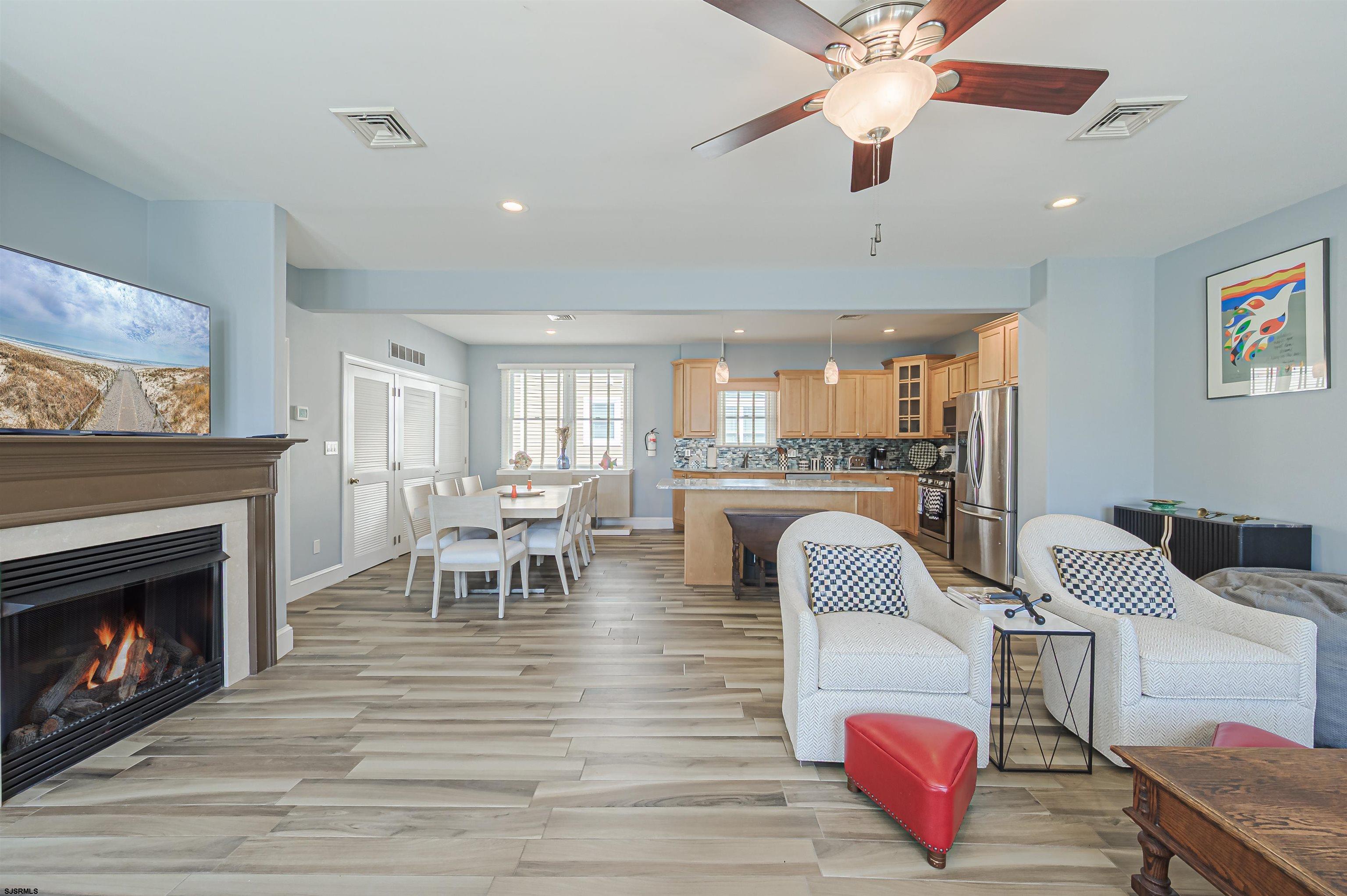 111 N Madison Unit: 2