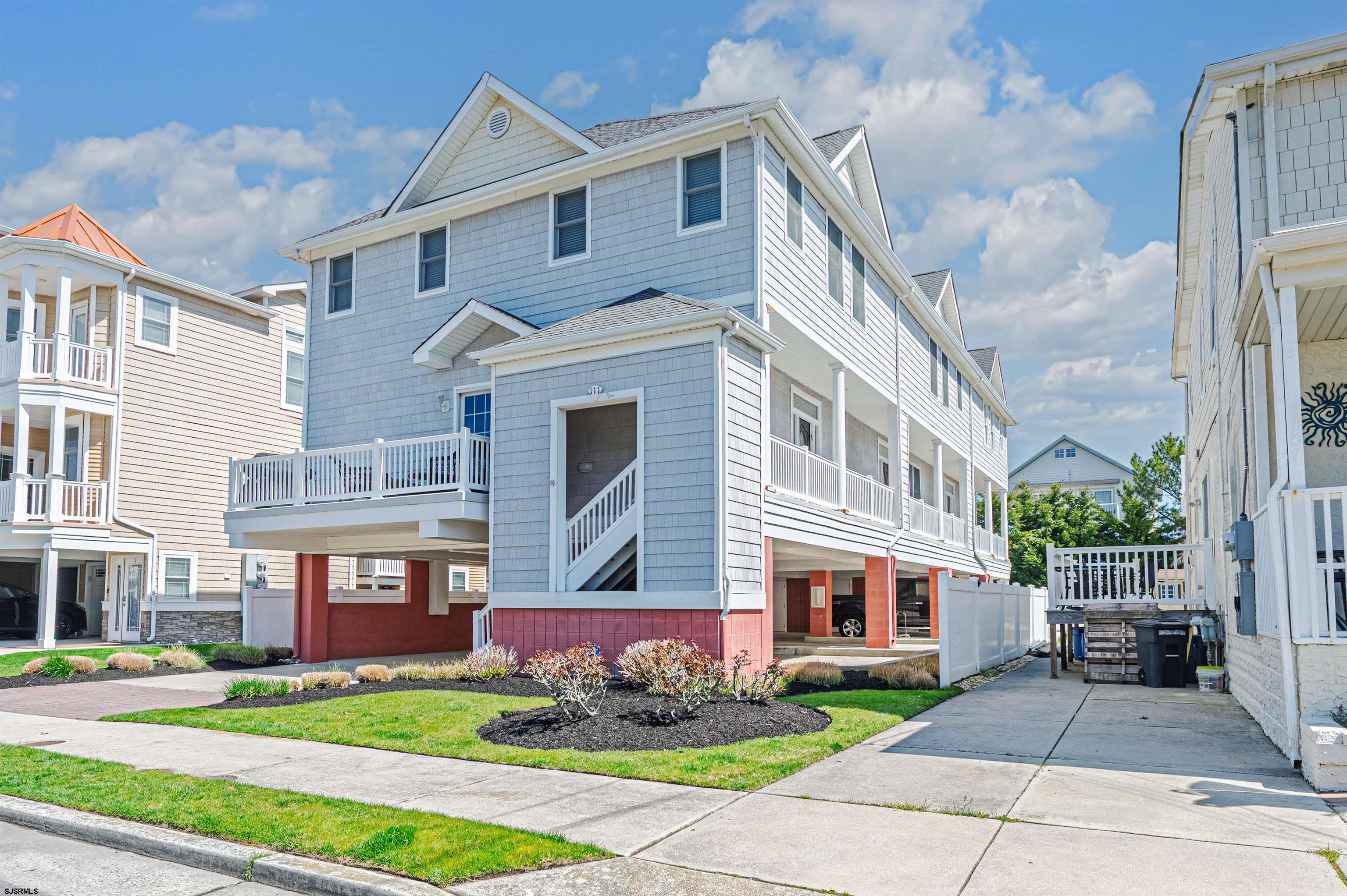 111 N Madison Unit: 2