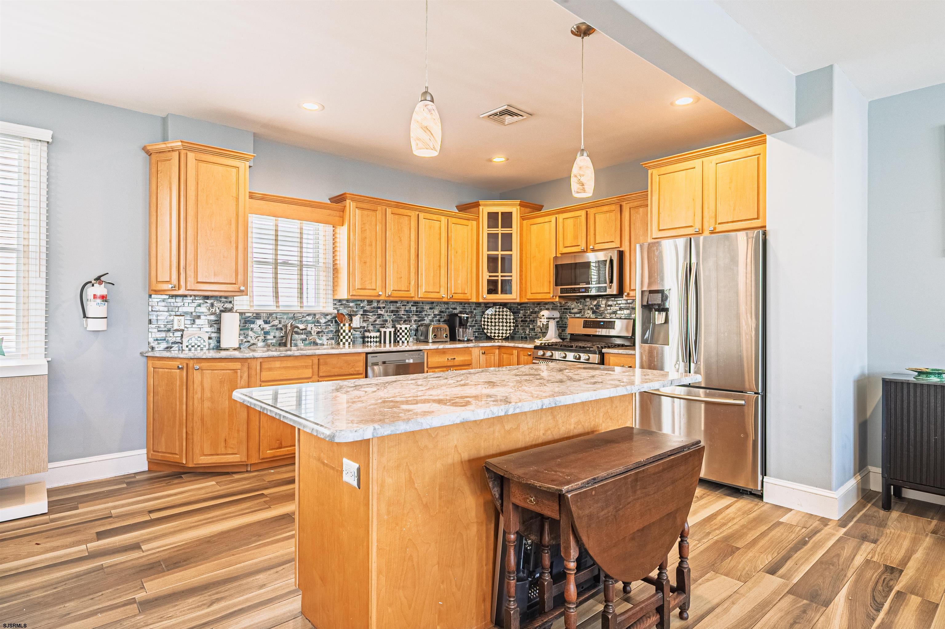 111 N Madison Unit: 2