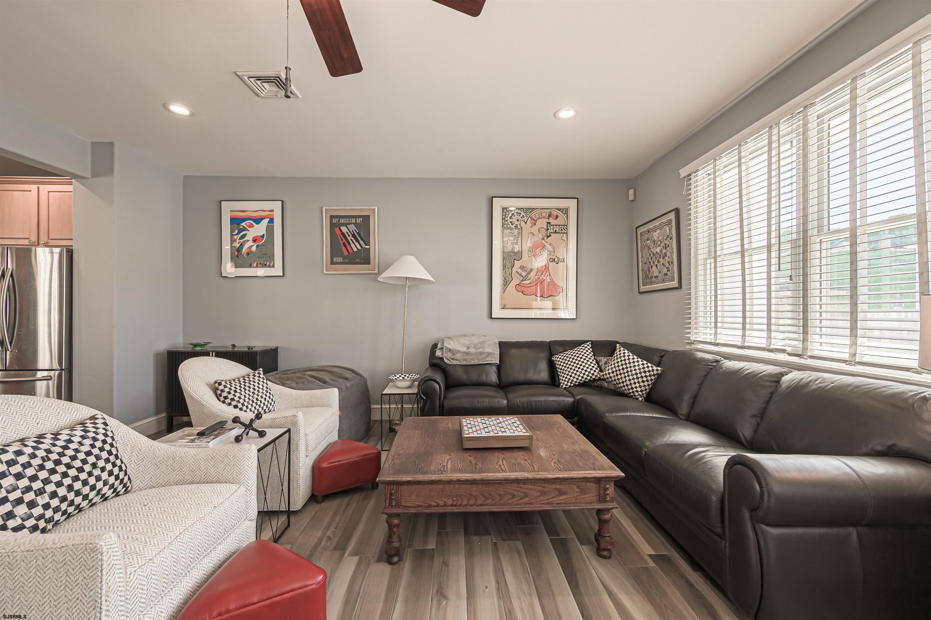 111 N Madison Unit: 2