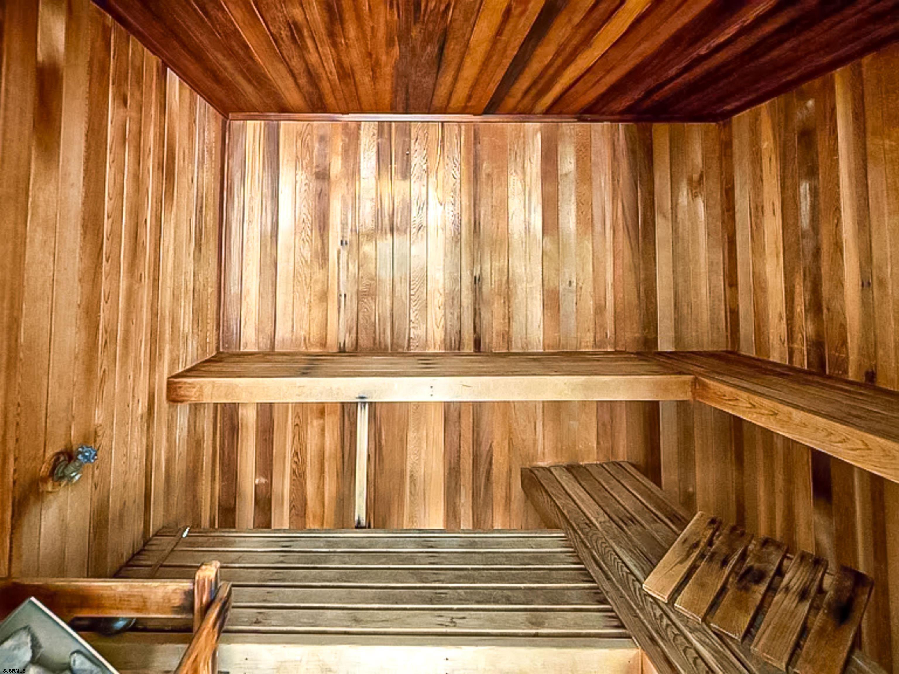 7701 Atlantic Ave Unit: 21