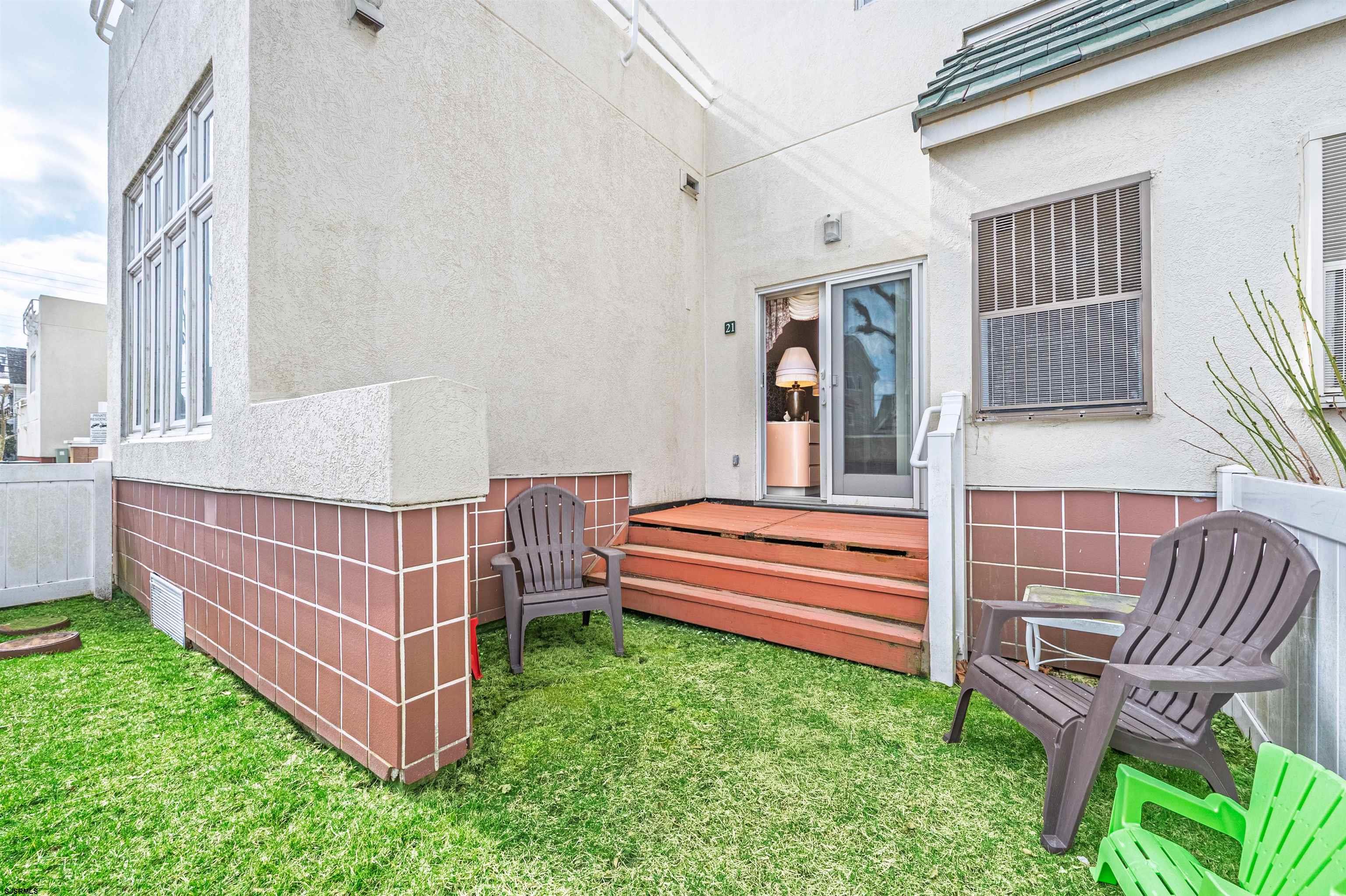 7701 Atlantic Ave Unit: 21