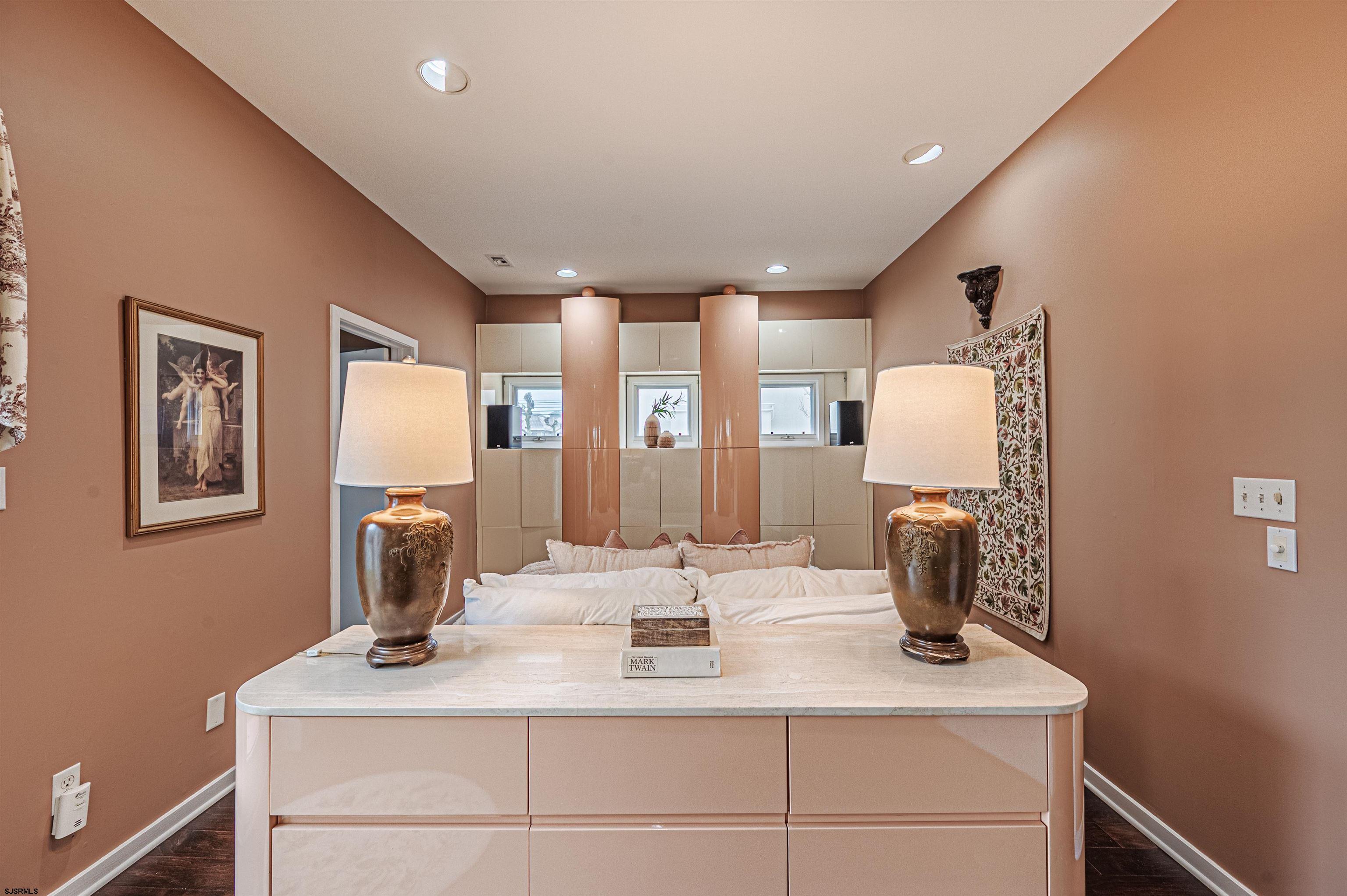 7701 Atlantic Ave Unit: 21