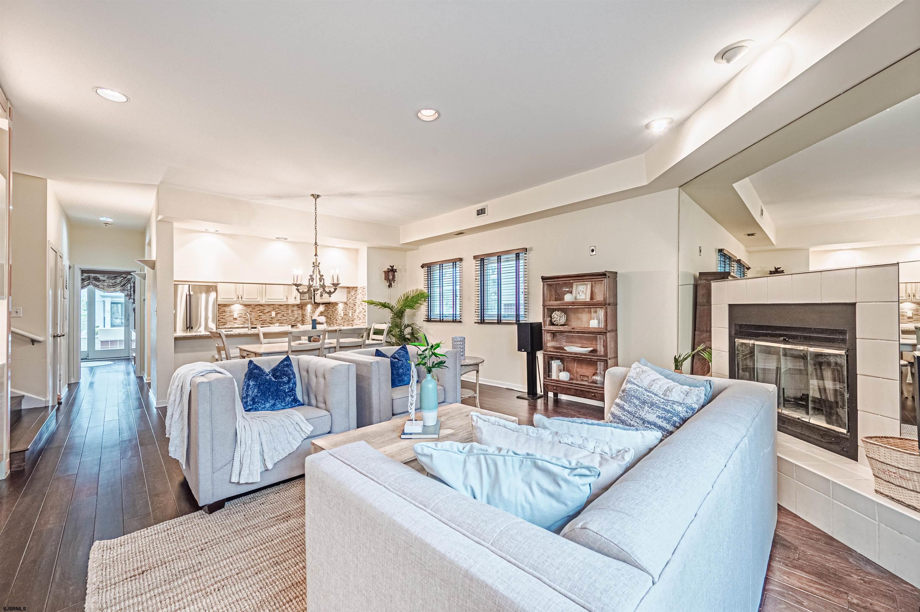 7701 Atlantic Ave Unit: 21