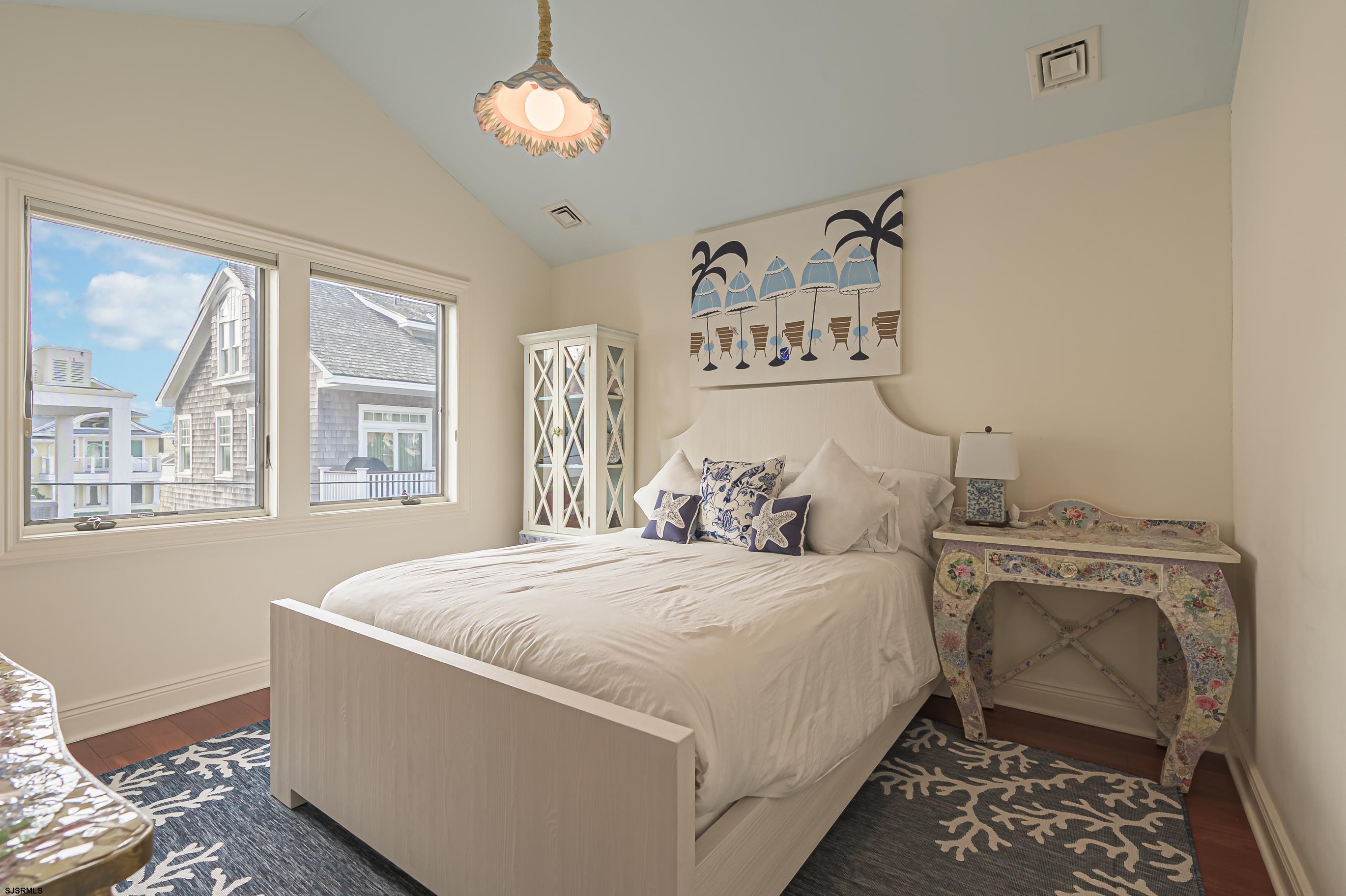 112 S Rumson Ave