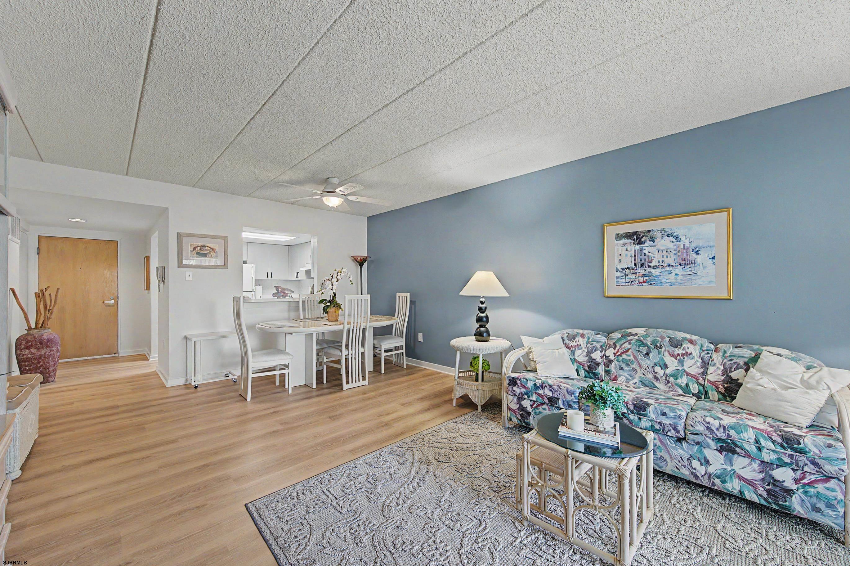 1105 Dolphin Ave Unit: 1105