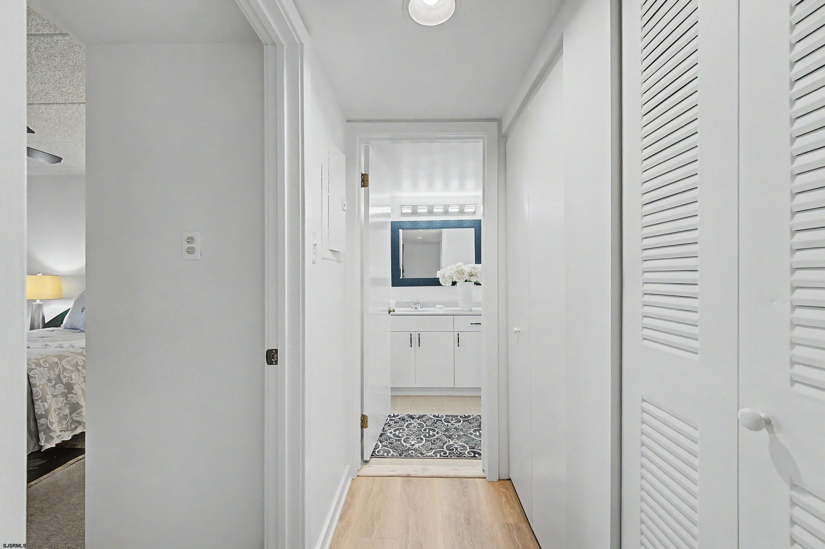1105 Dolphin Ave Unit: 1105