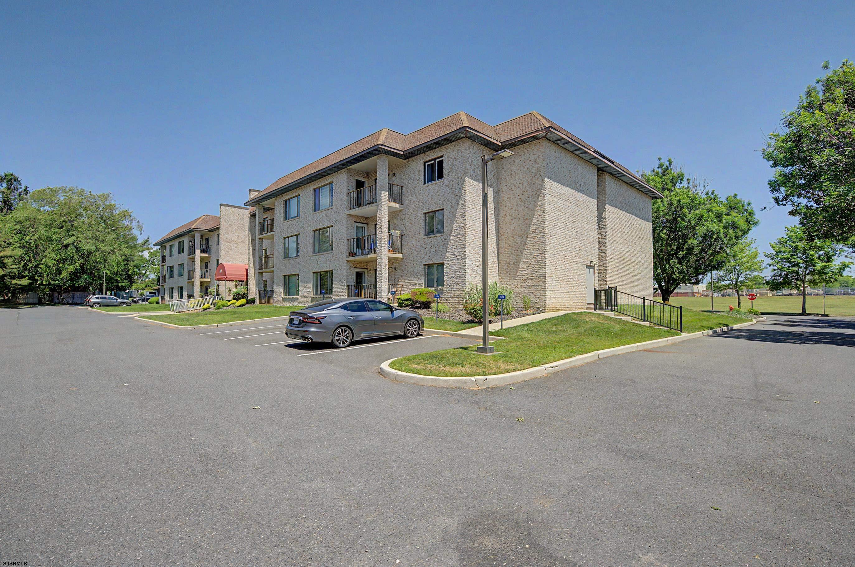 1105 Dolphin Ave Unit: 1105