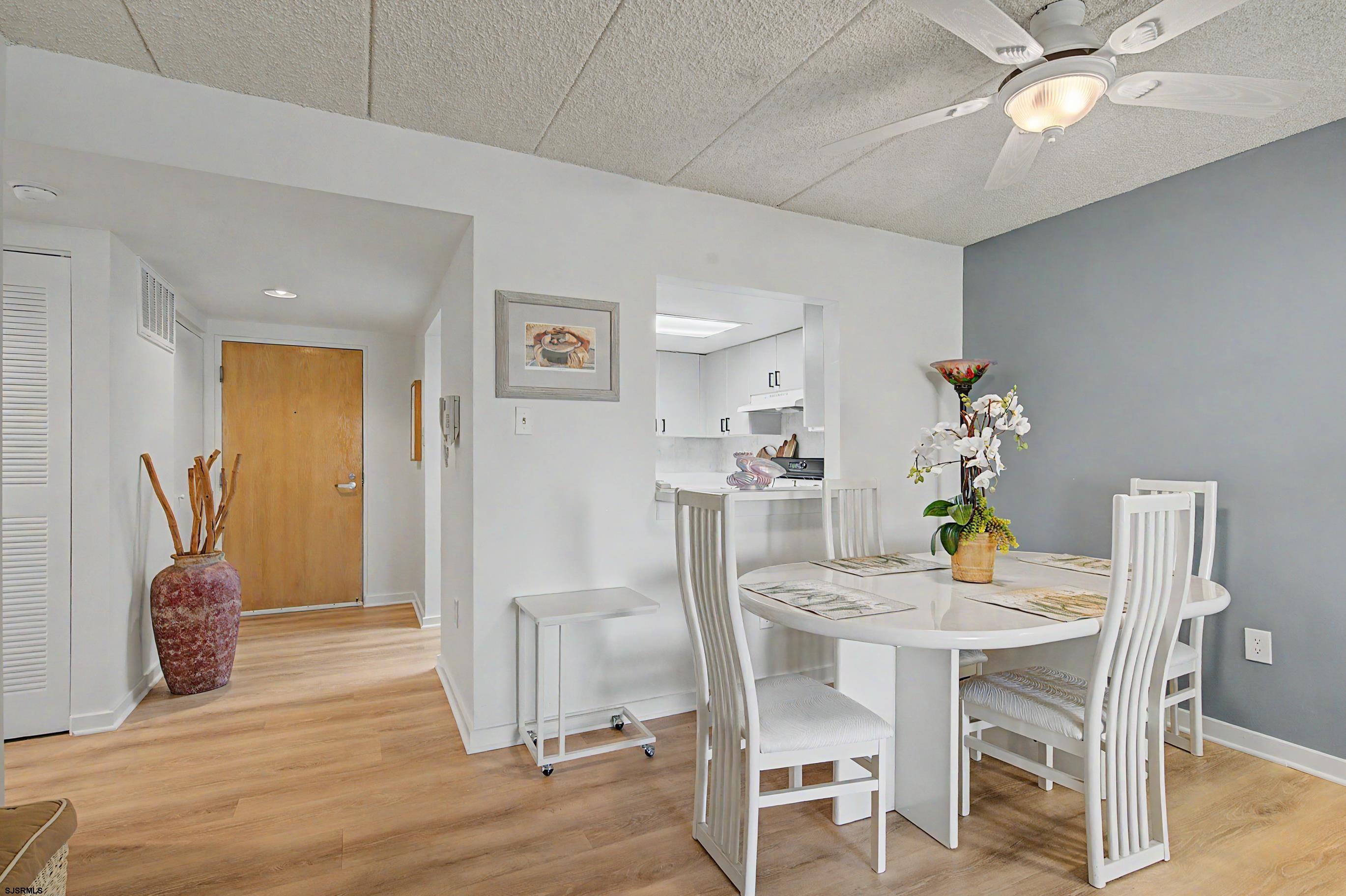 1105 Dolphin Ave Unit: 1105
