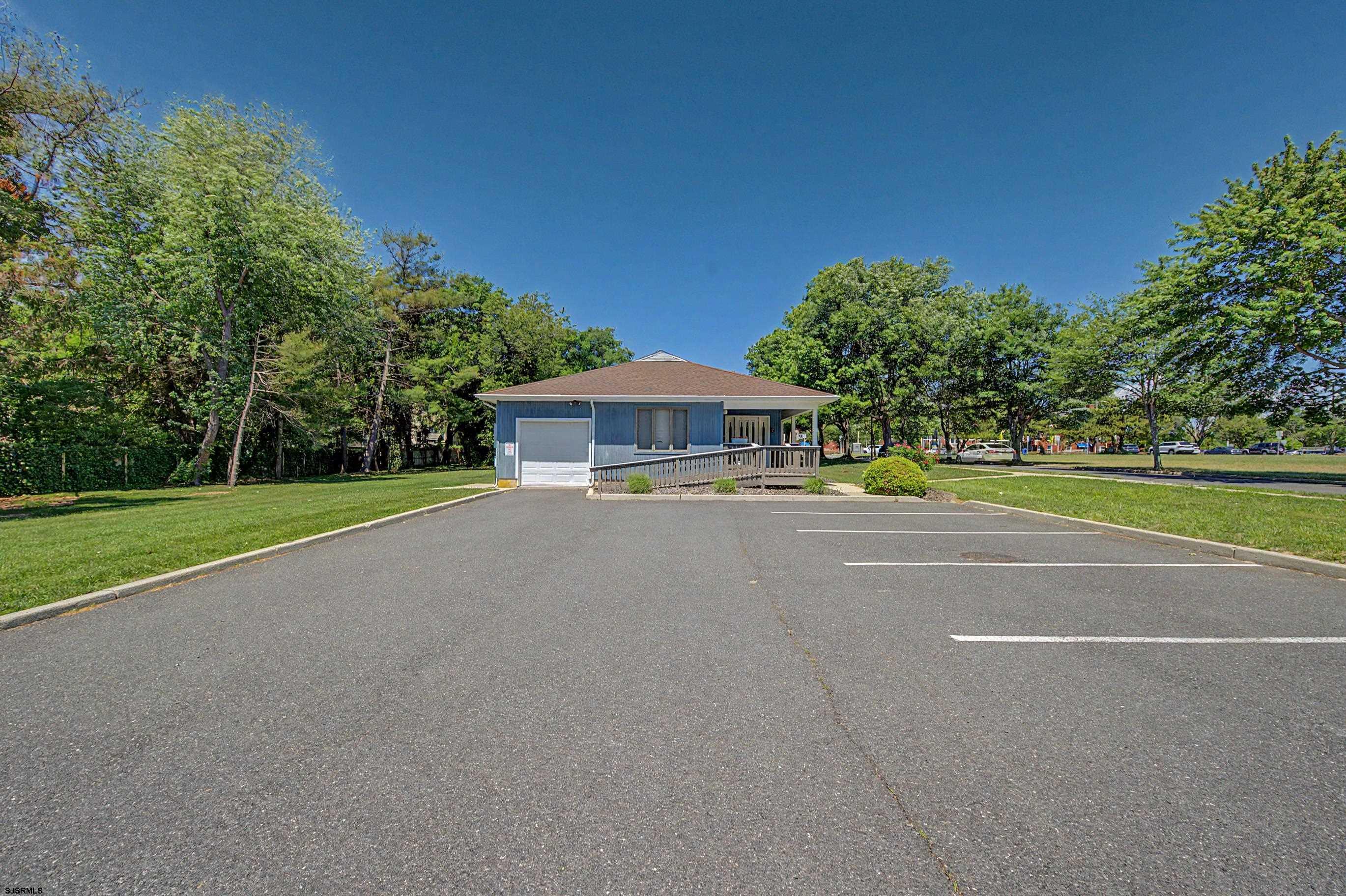 1105 Dolphin Ave Unit: 1105