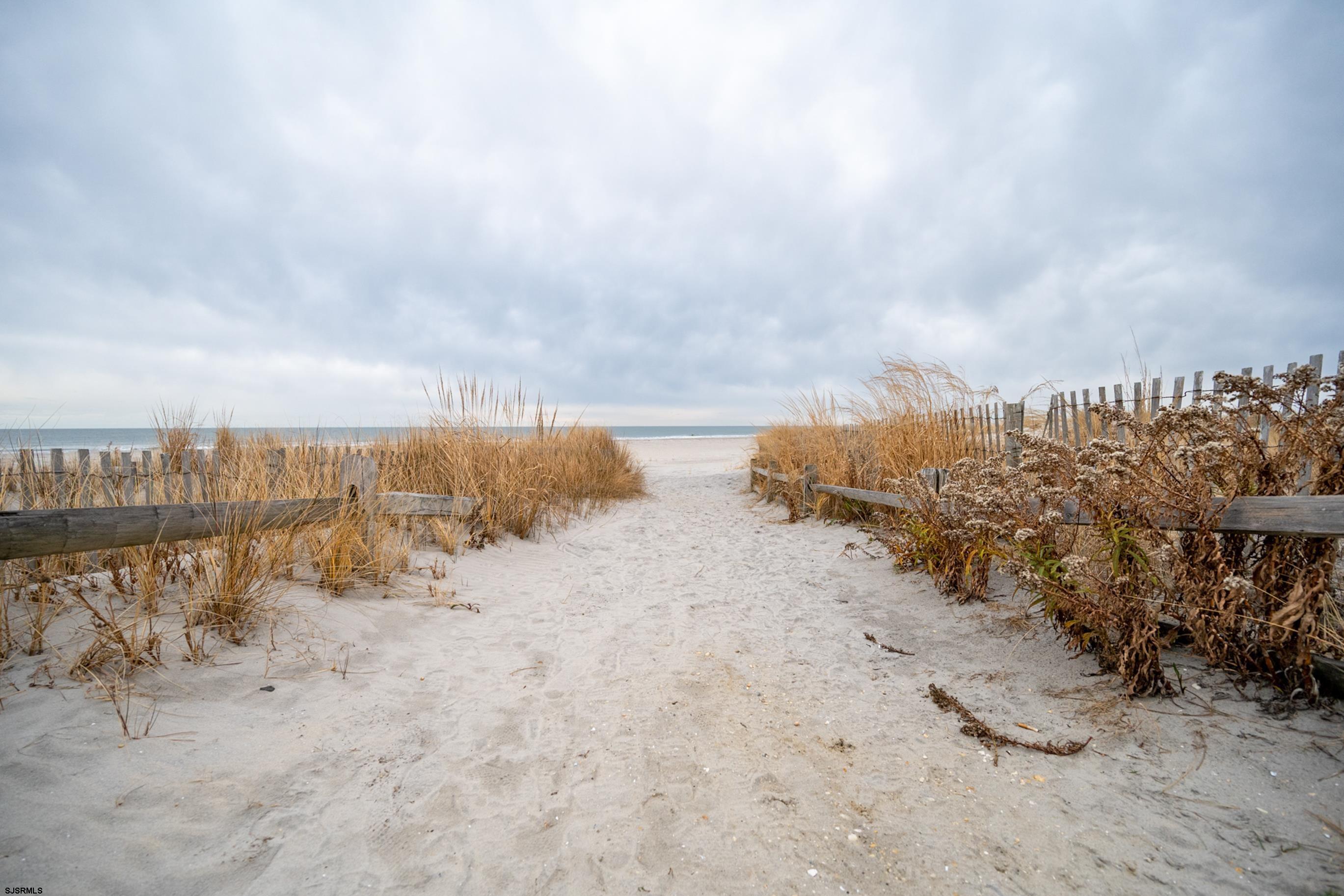 5000 Boardwalk Unit: 1713