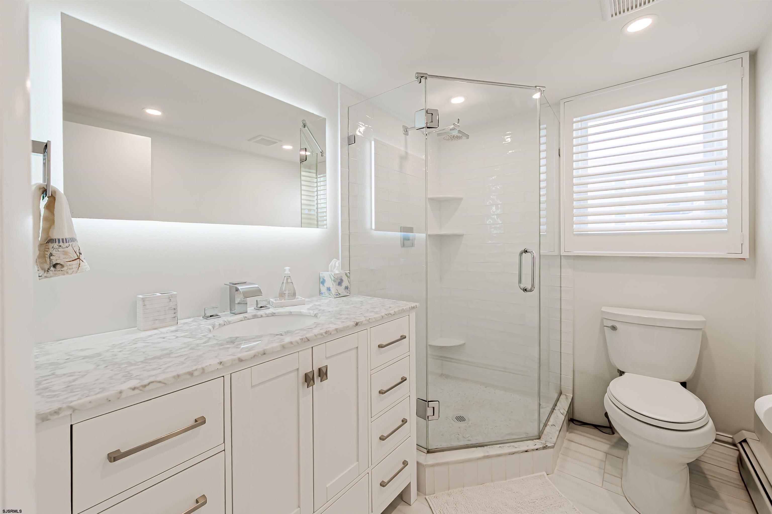 9506-7 Ventnor Ave Unit: 7