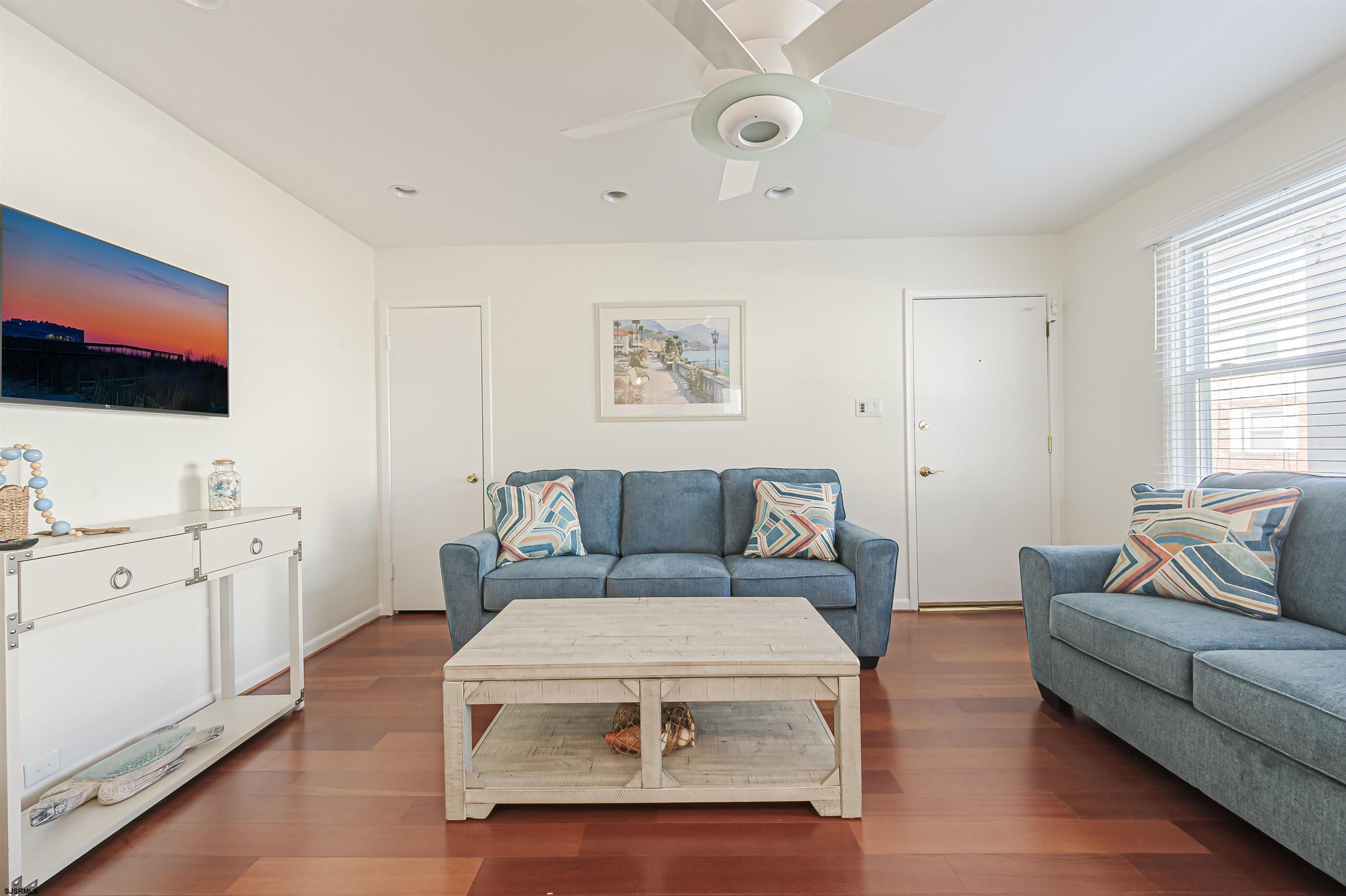 9506-7 Ventnor Ave Unit: 7