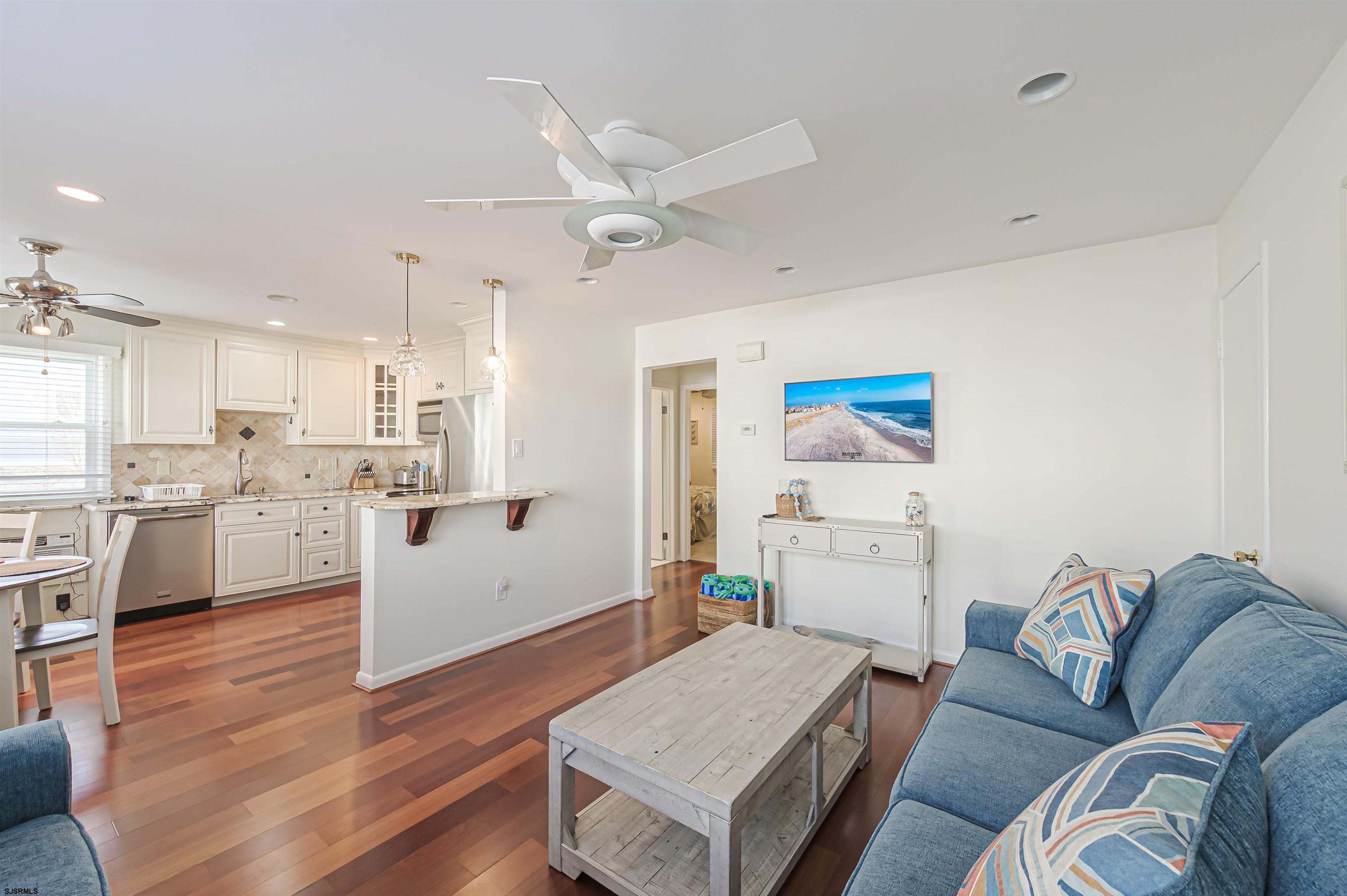 9506-7 Ventnor Ave Unit: 7