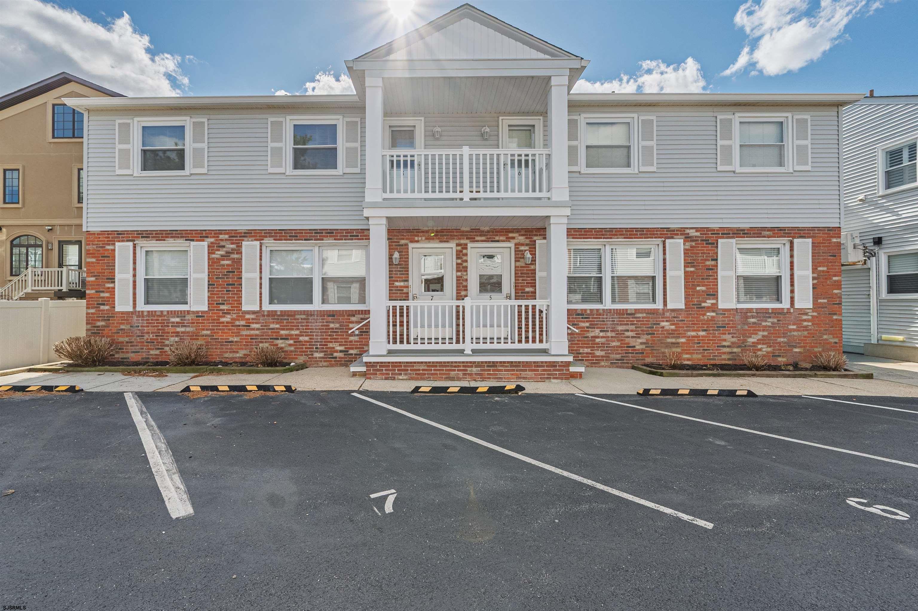 9506-7 Ventnor Ave Unit: 7