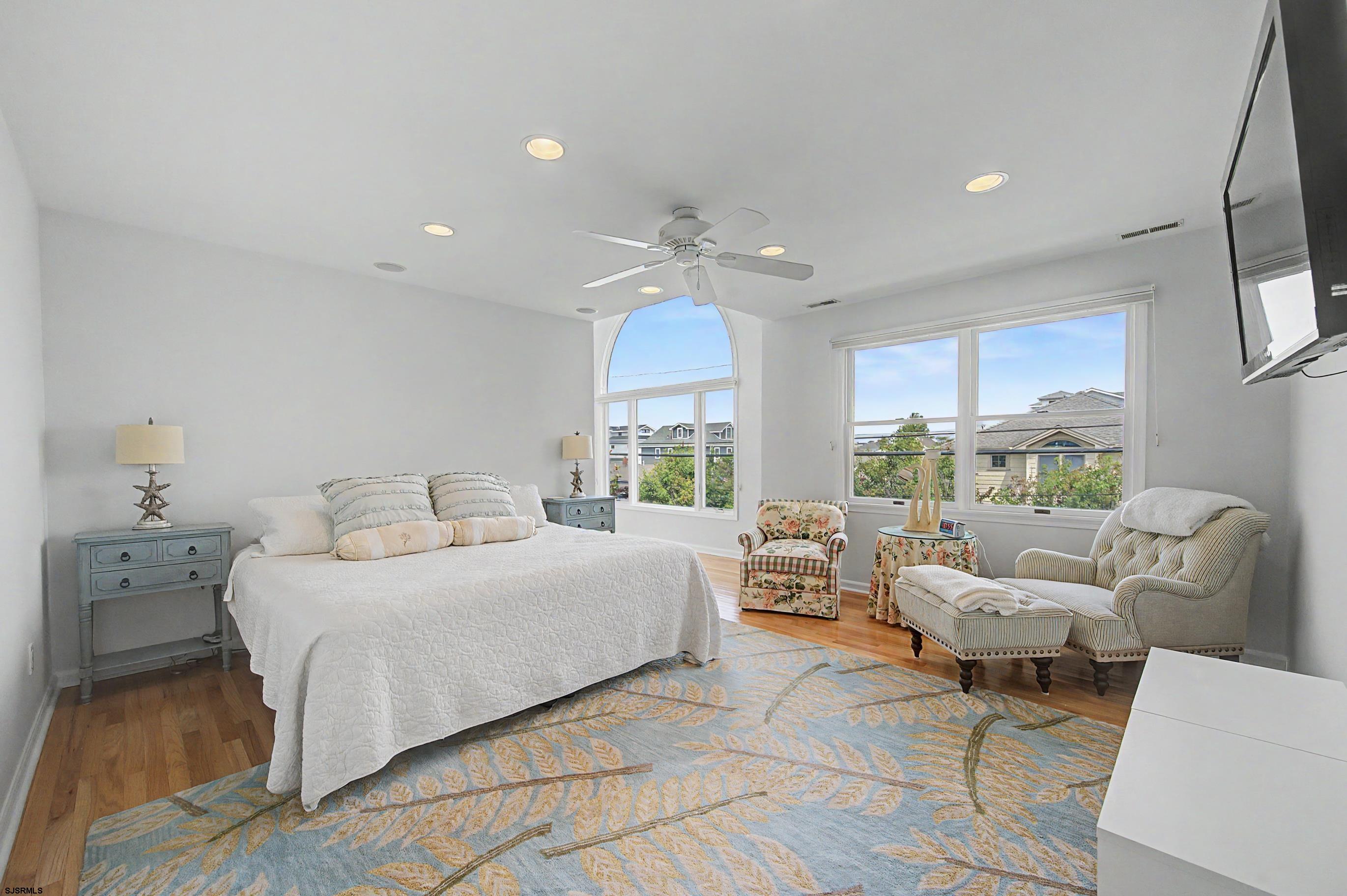 123 N Quincy Ave