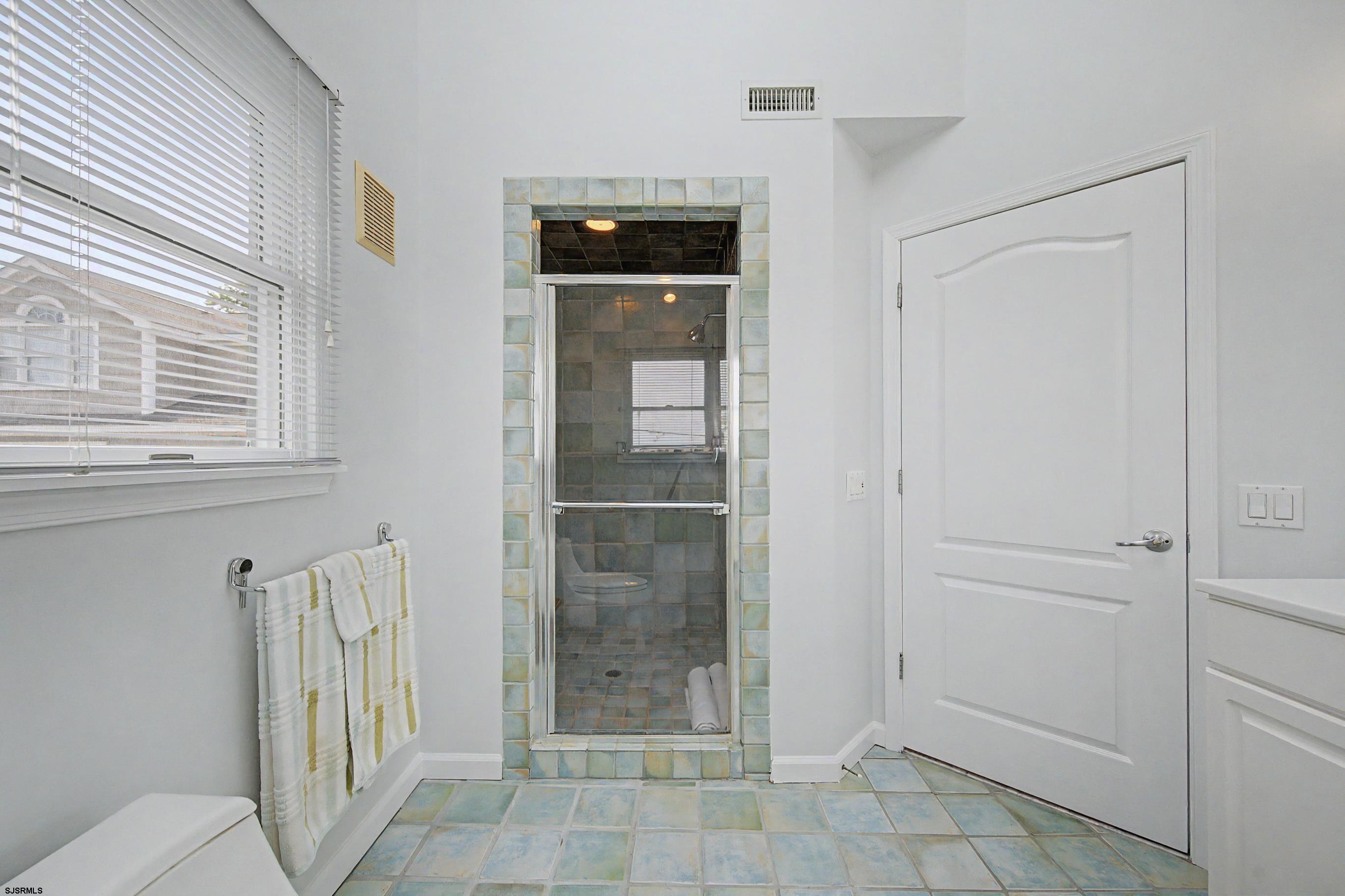 123 N Quincy Ave