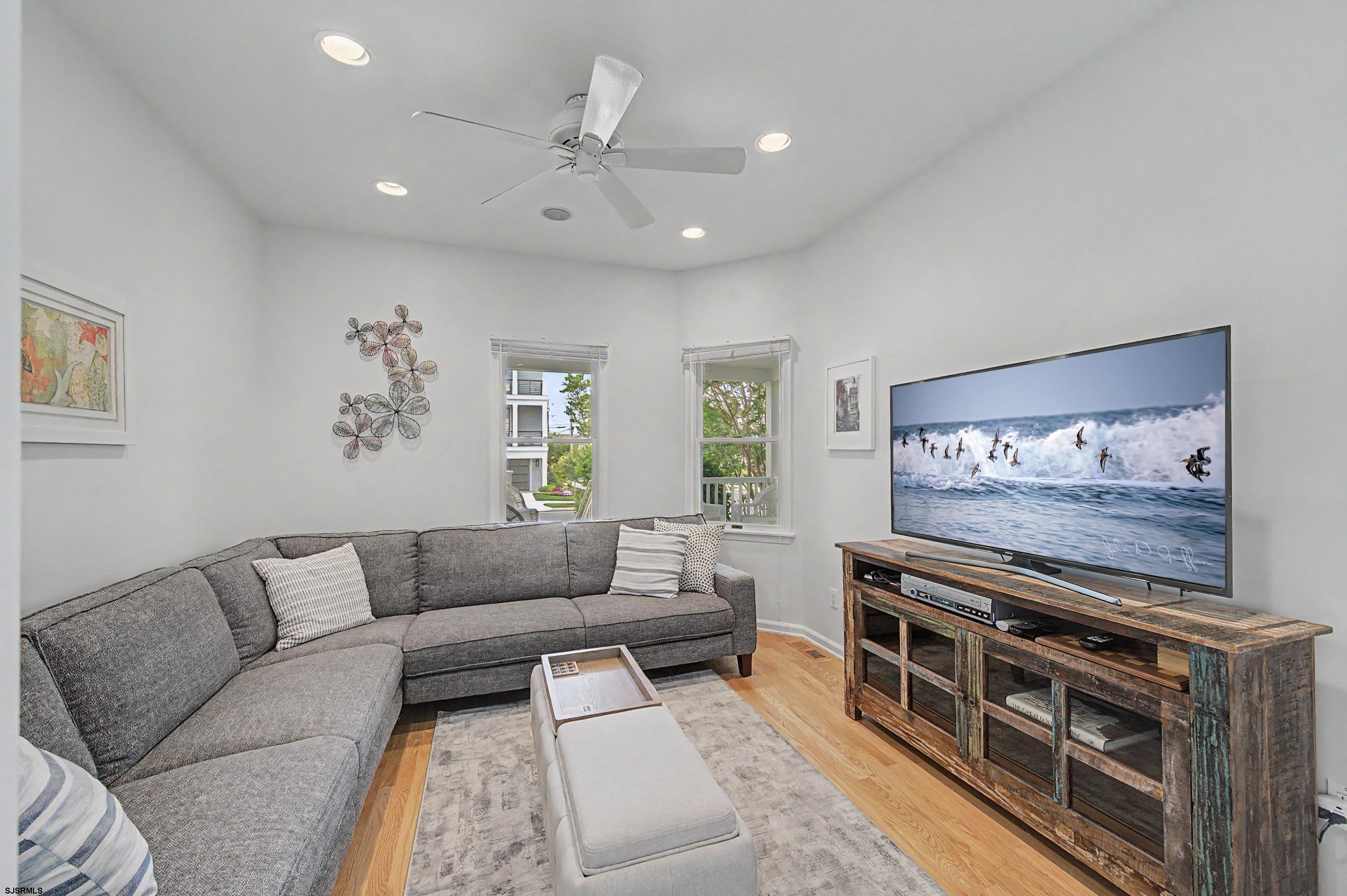 123 N Quincy Ave