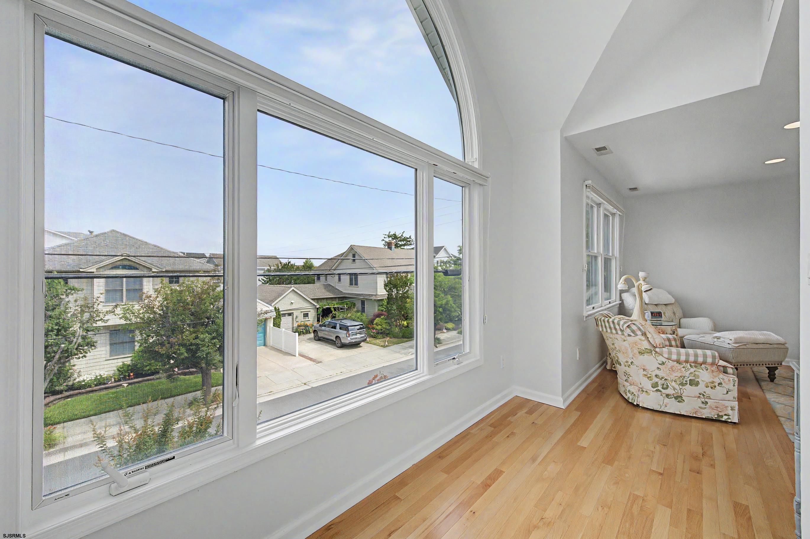 123 N Quincy Ave