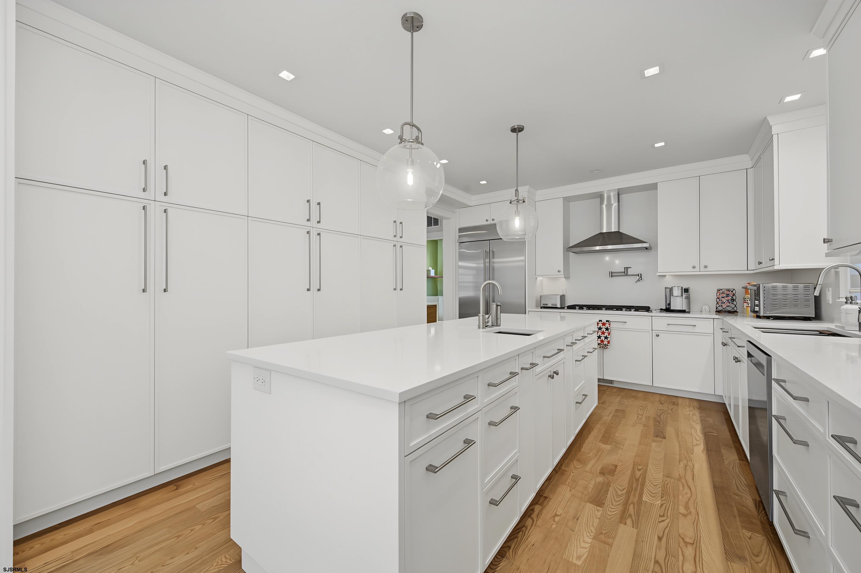 4 S Huntington Ave