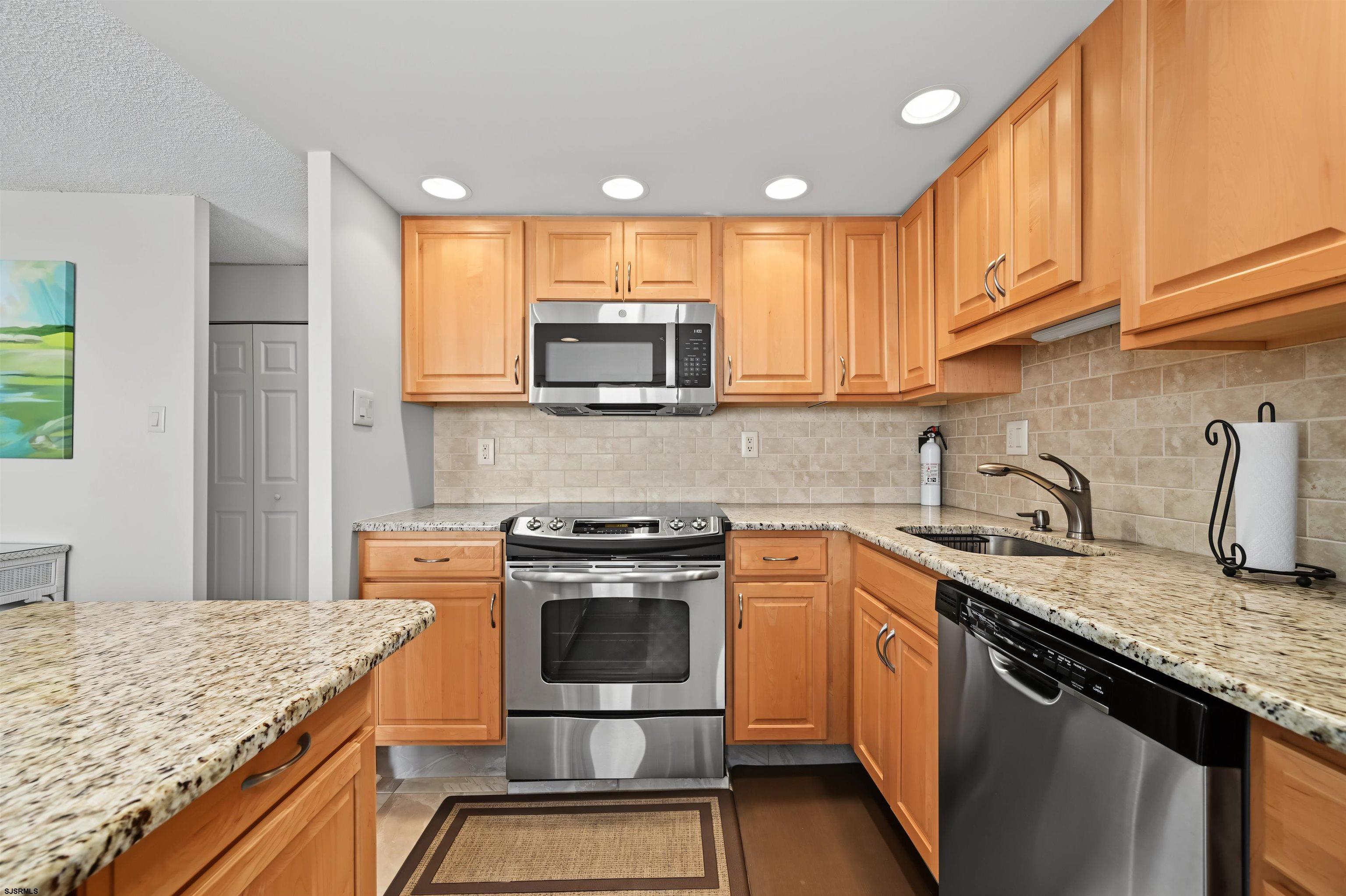9600 Atlantic Ave Unit: 611