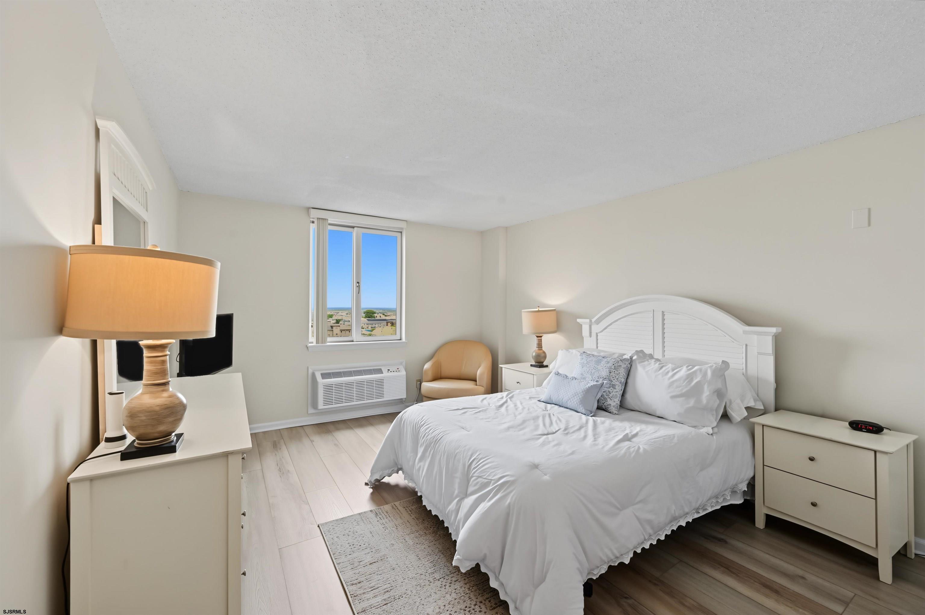 9600 Atlantic Ave Unit: 611