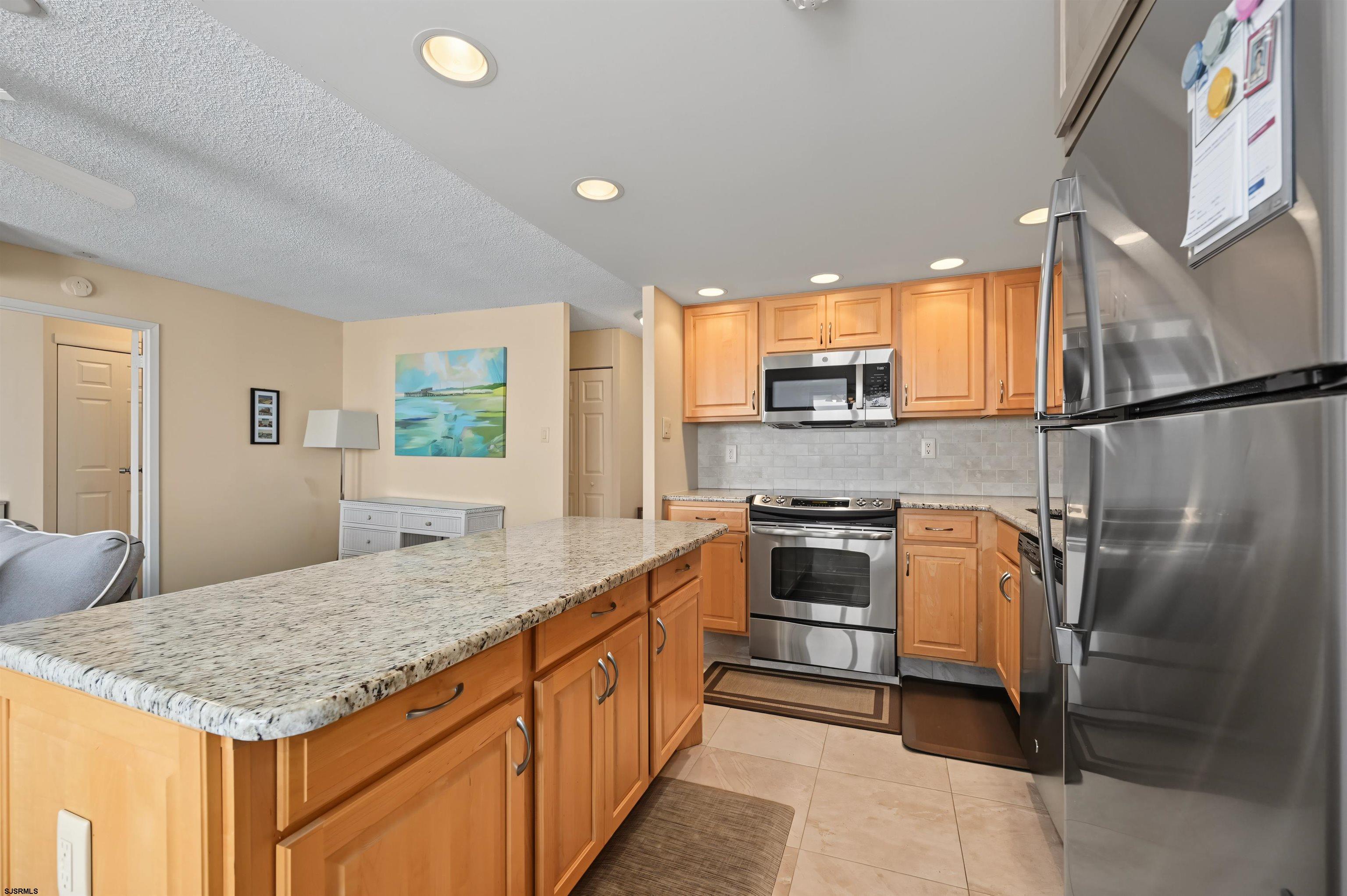 9600 Atlantic Ave Unit: 611