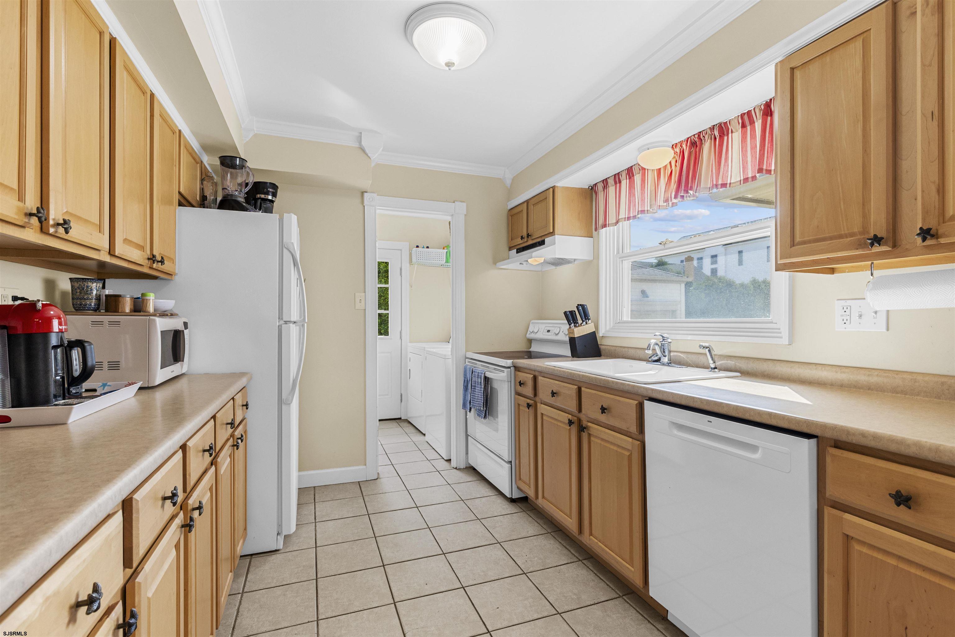 29 N Frontenac Ave