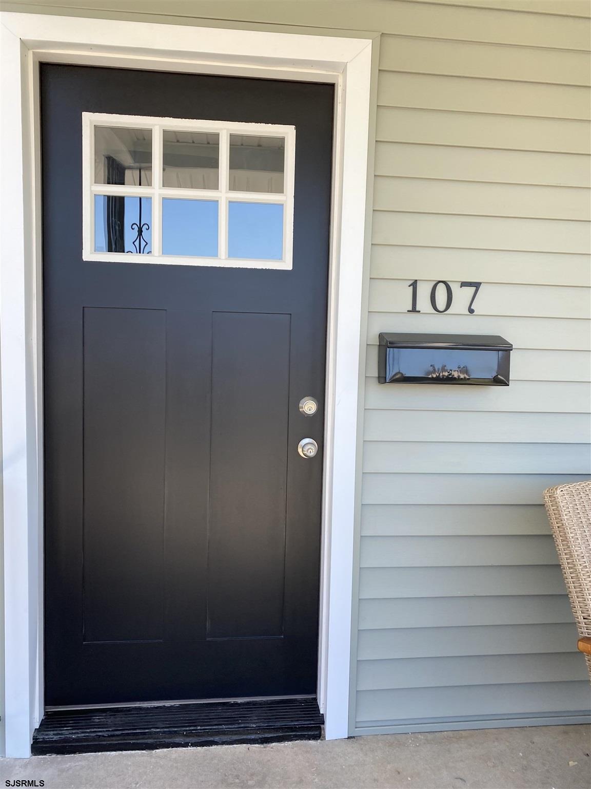 107 N Newark Ave