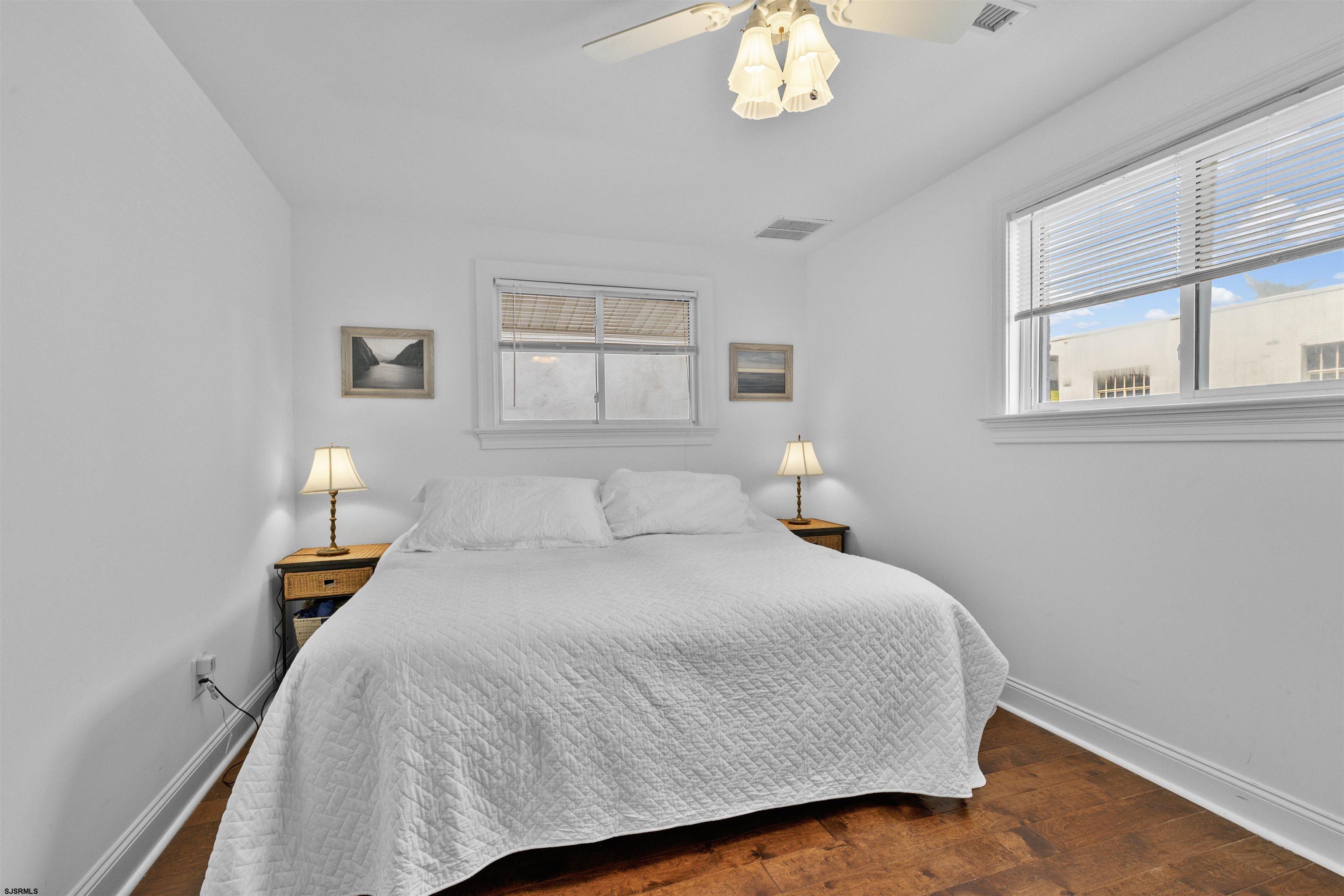 113 N Derby Ave
