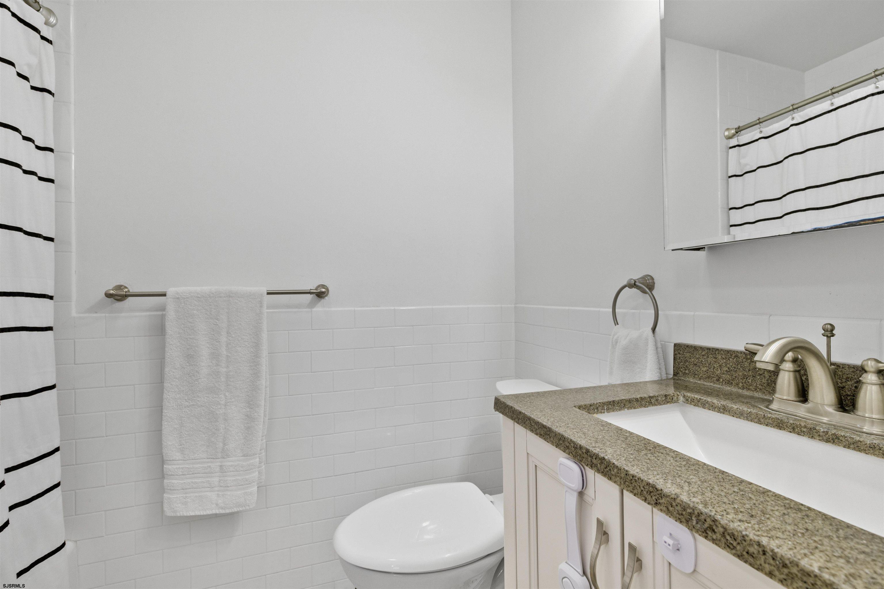 113 N Derby Ave